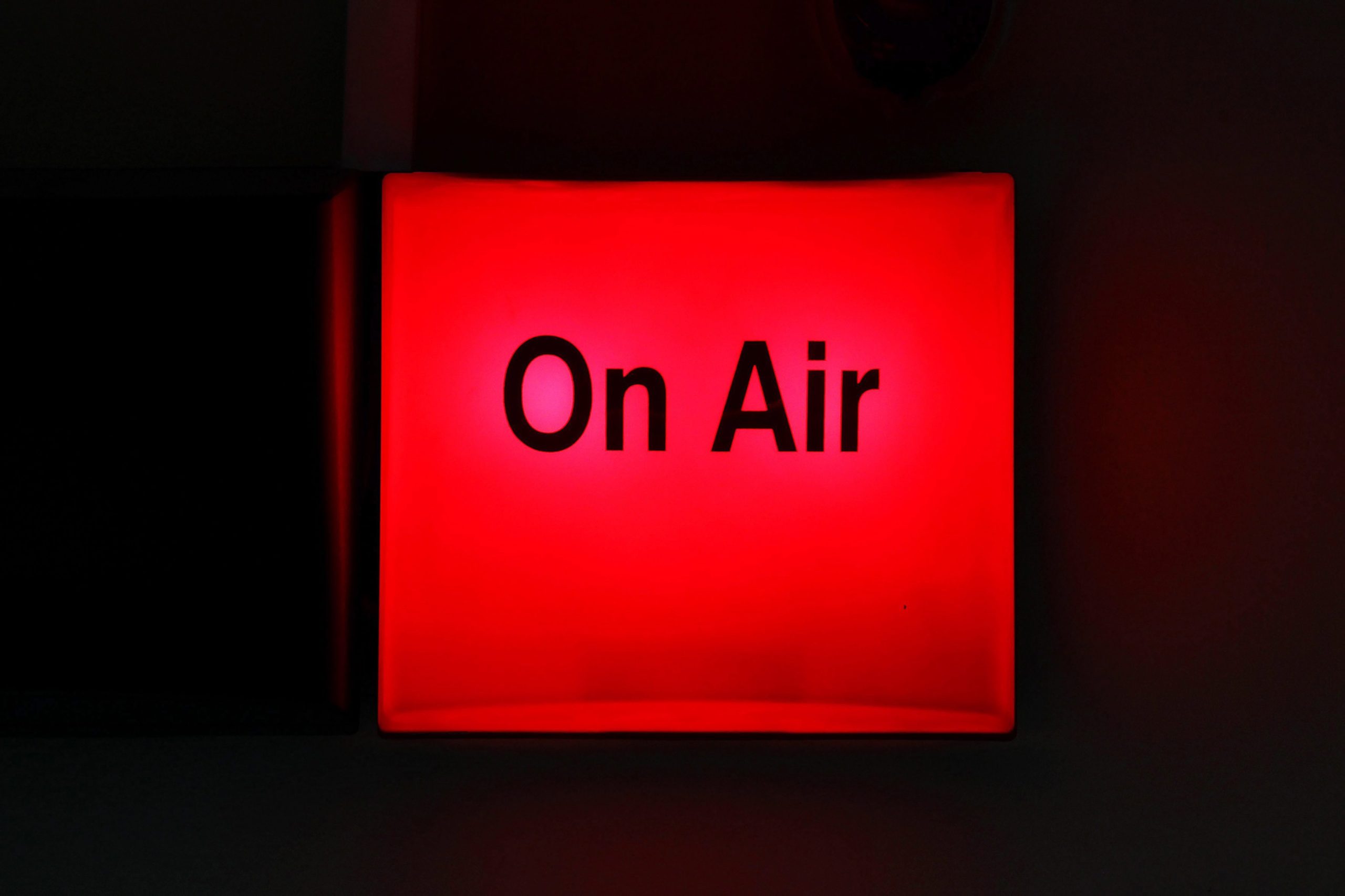 Rádio TugaNet começou como “brincadeira” em Londres e celebra 20 anos