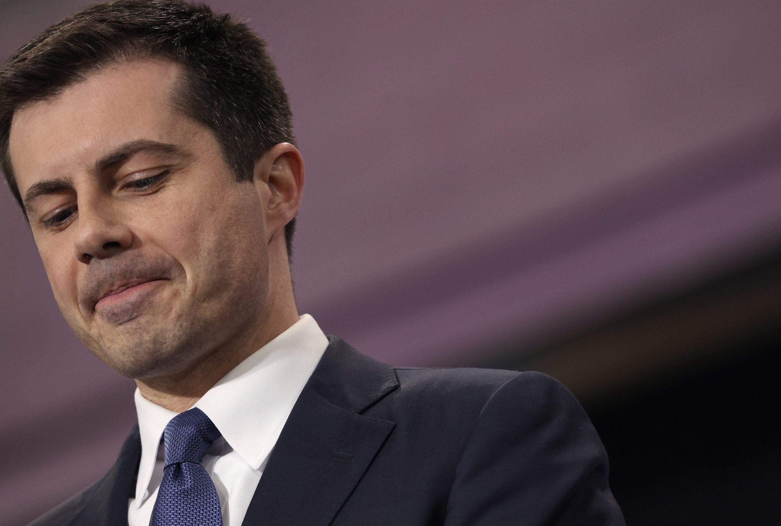 EUA: Pete Buttigieg vai desistir da corrida eleitoral