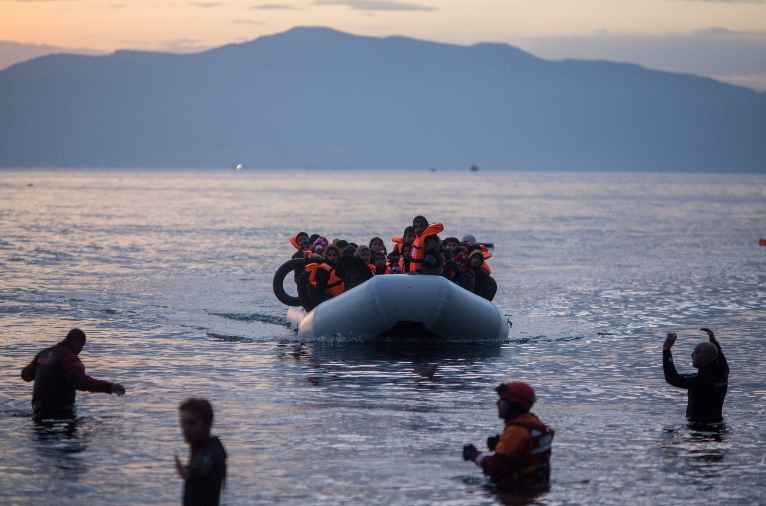 Polícia Marítima regressa a Portugal após um ano em missão na ilha grega de Lesbos