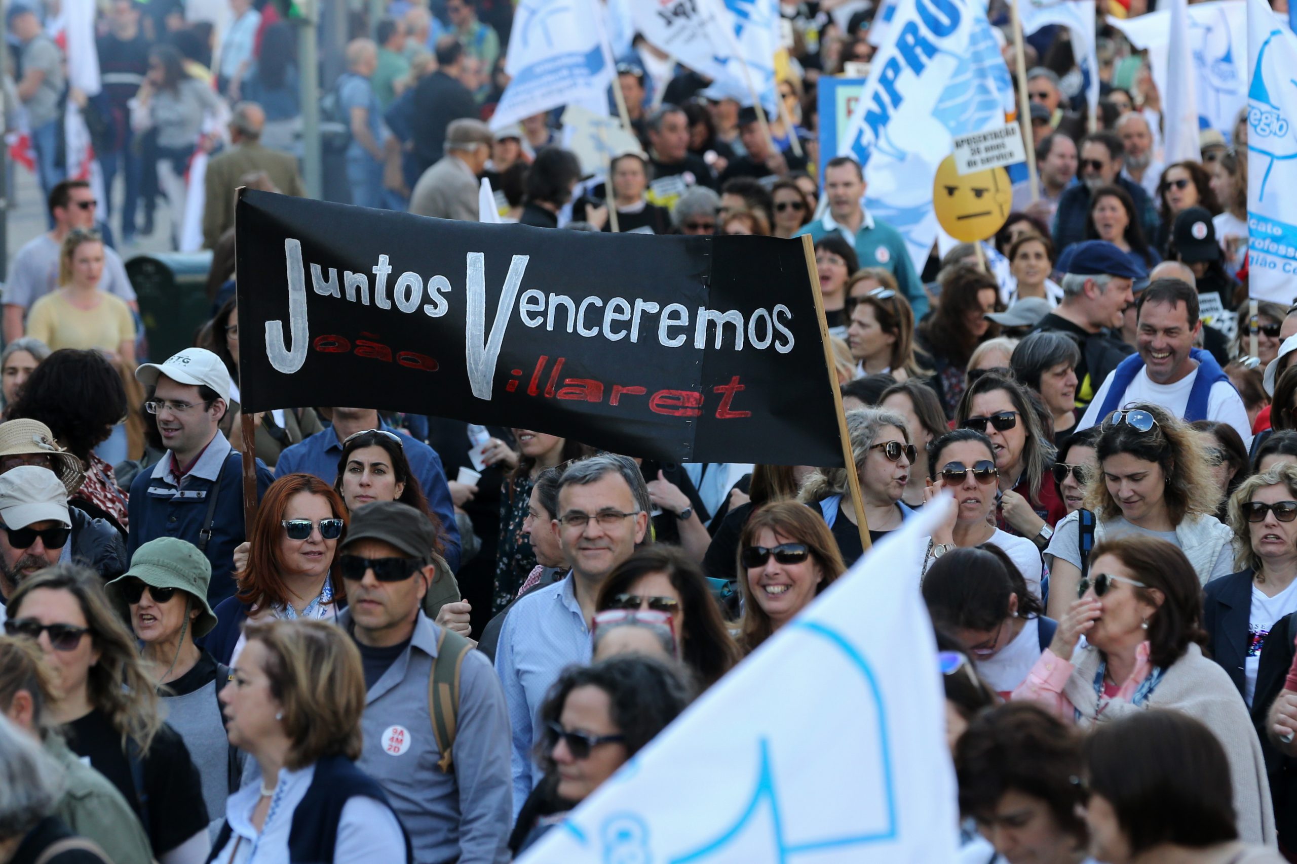 BE, PCP e PEV dão razão aos professores e esperam “coerência” no parlamento no dia 16