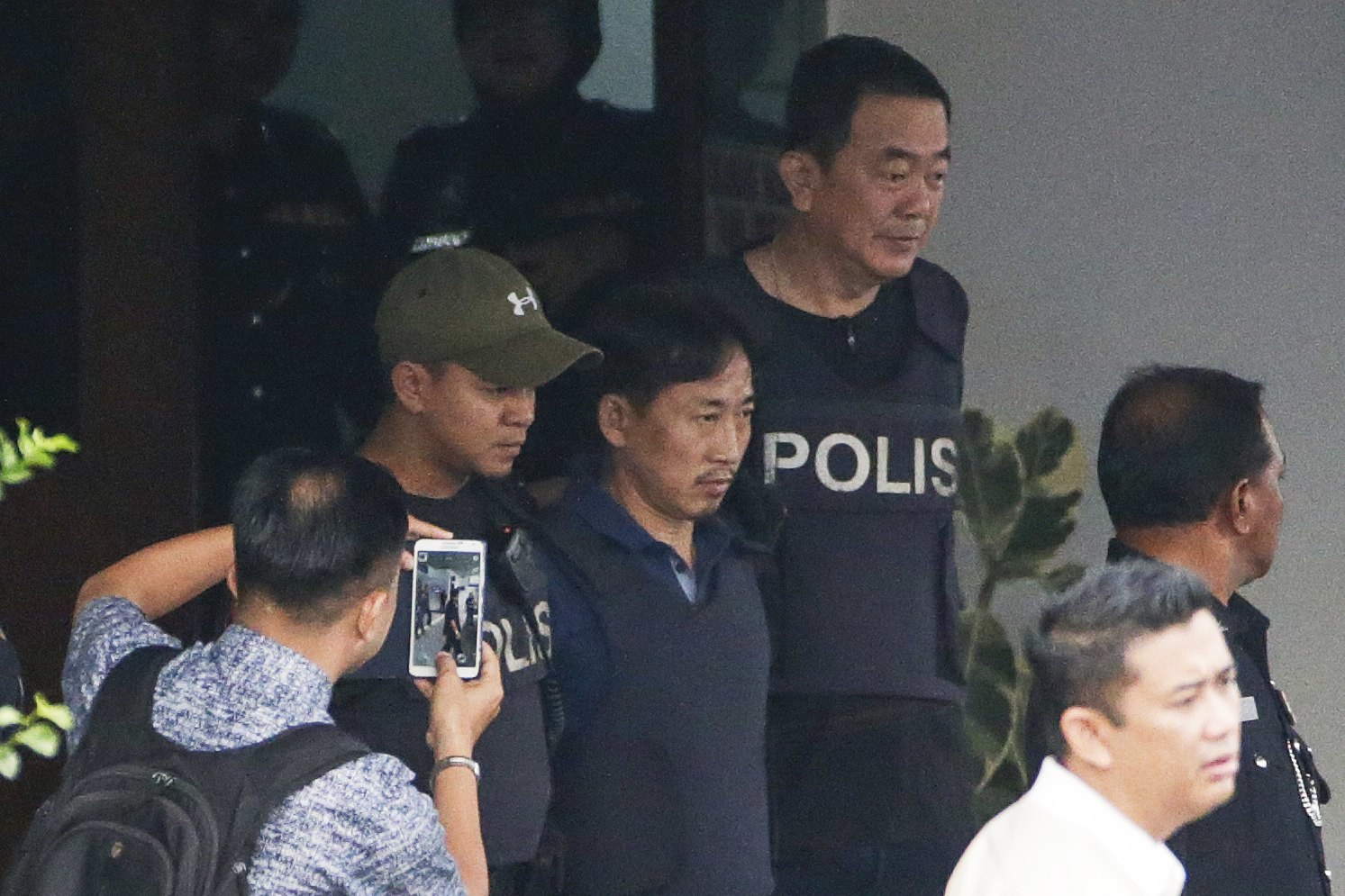 Norte-coreano considerado  ‘cérebro’ do assassínio de Kim Jong-nam diz que a polícia da Malásia ameaçou toda a sua família