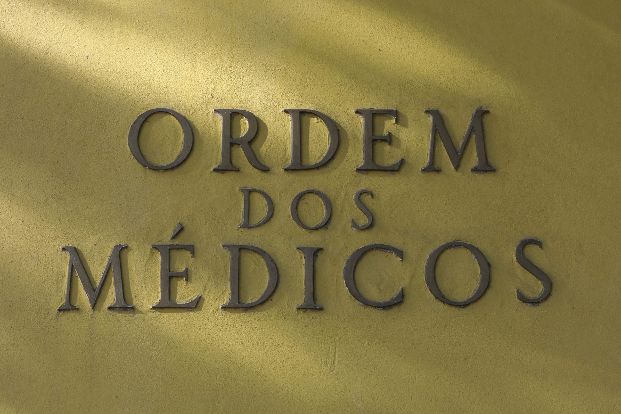 Nova especialidade de medicina de urgência chumbada pela Ordem dos Médicos