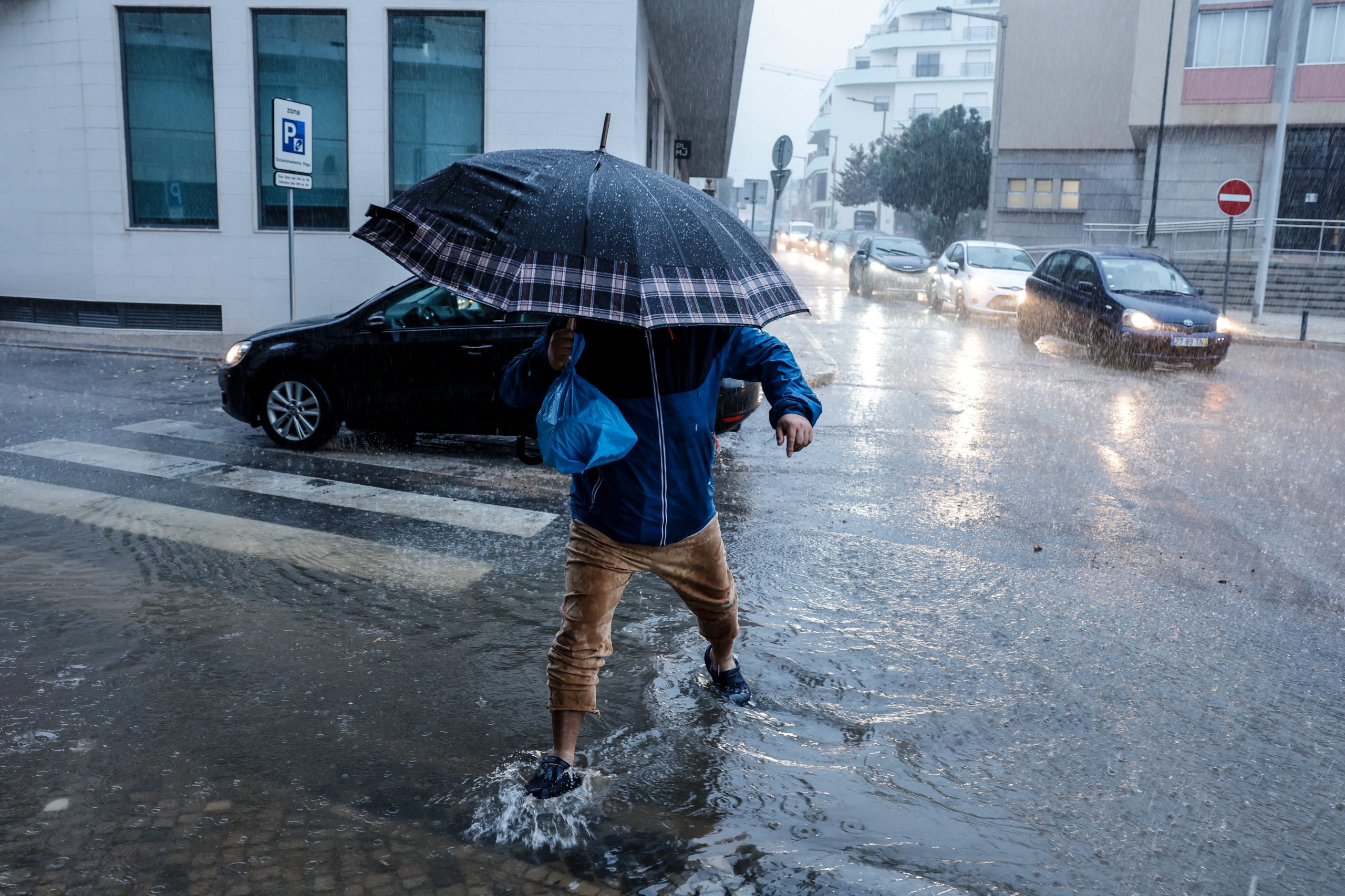 Chuva, vento , granizo. Mau tempo na previsão para hoje
