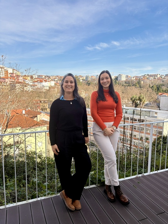 Estudo da Universidade de Coimbra descobre novo padrão de reorganização cerebral em pessoas surdas de nascença