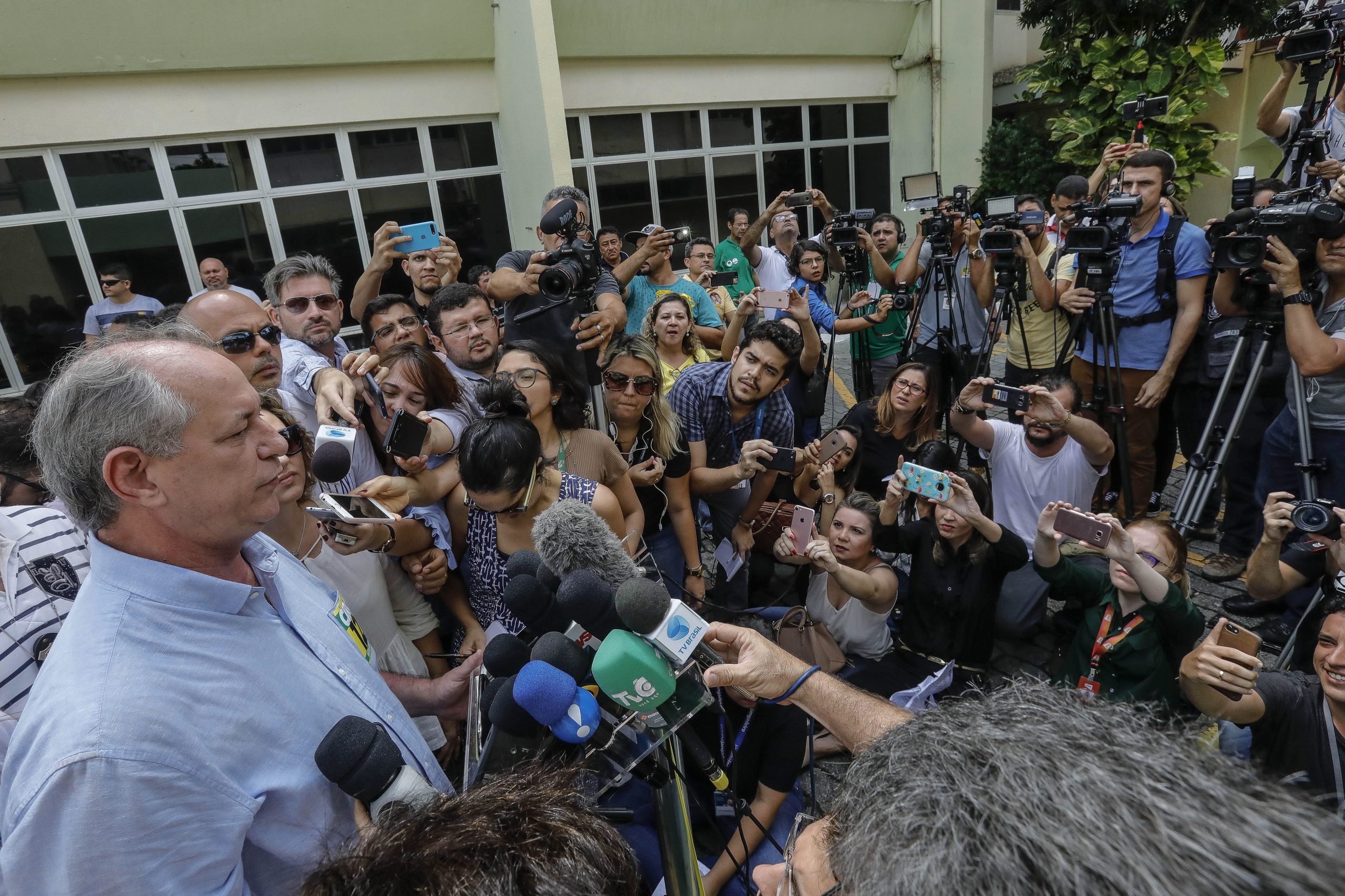 Ciro Gomes disse ter sido “miseravelmente traído” por Lula da Silva