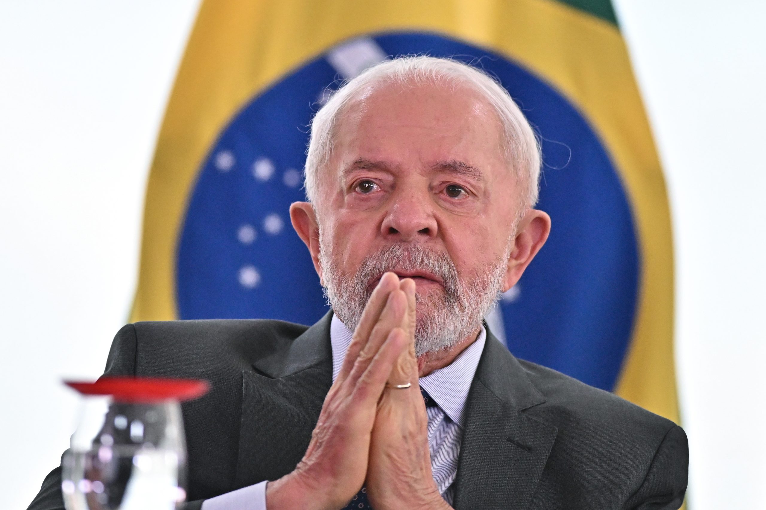 Lula operado de emergência após deteção de hemorragia cerebral