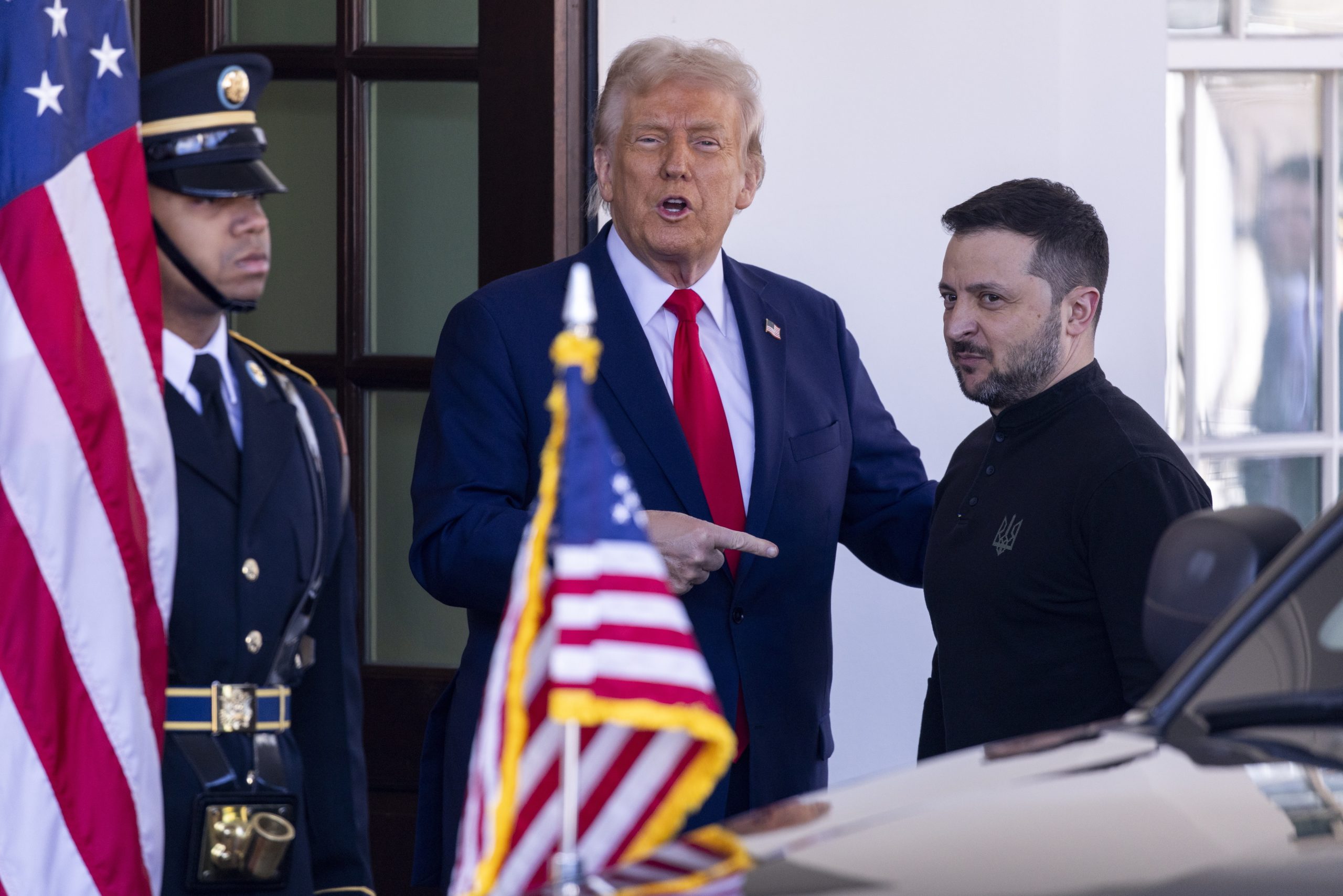 Secretário-geral da NATO pede a Zelensky para reparar a relação com Trump