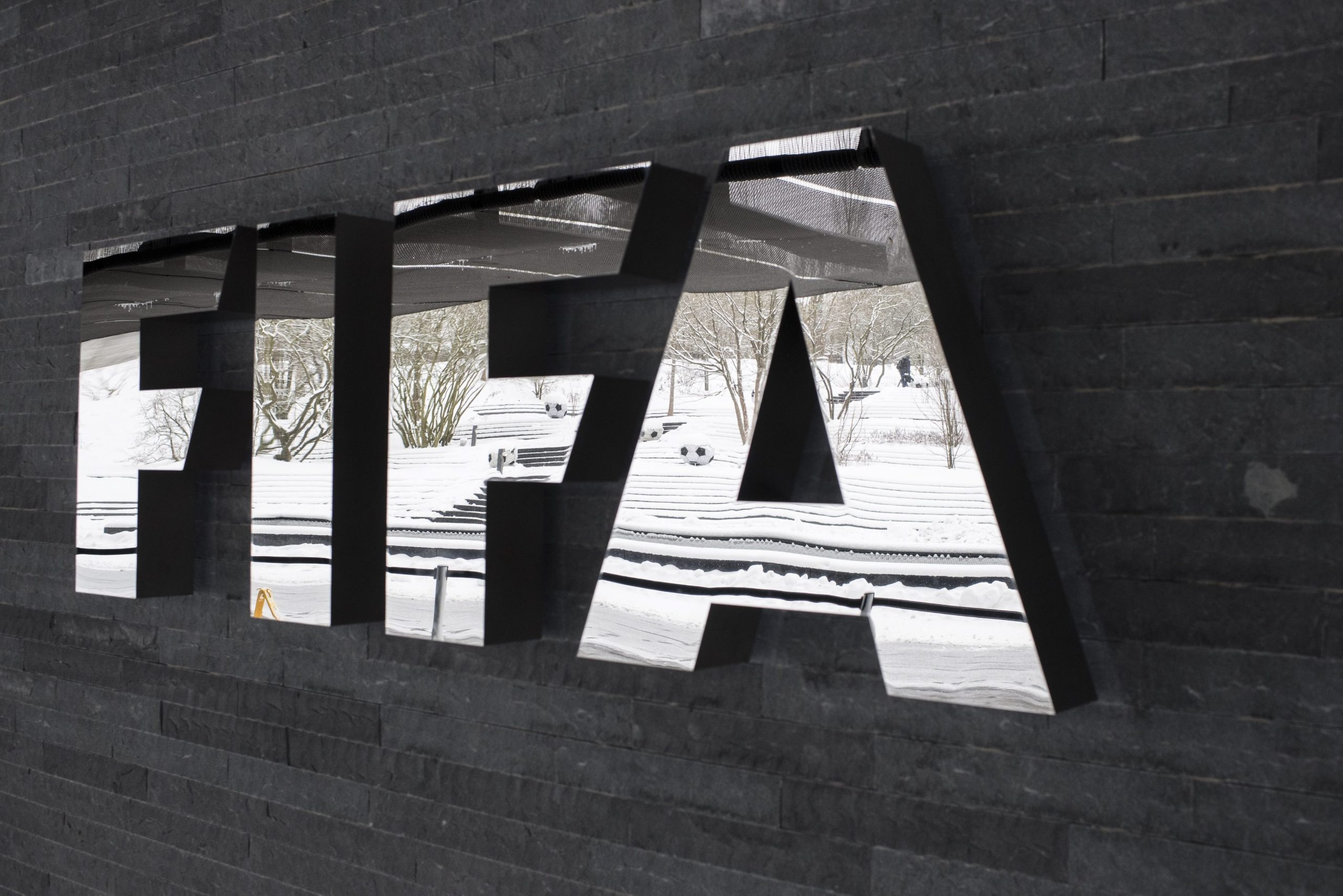 Mundial2022: FIFA quer criar fundo para apoiar vítimas de acidentes de trabalho no Qatar