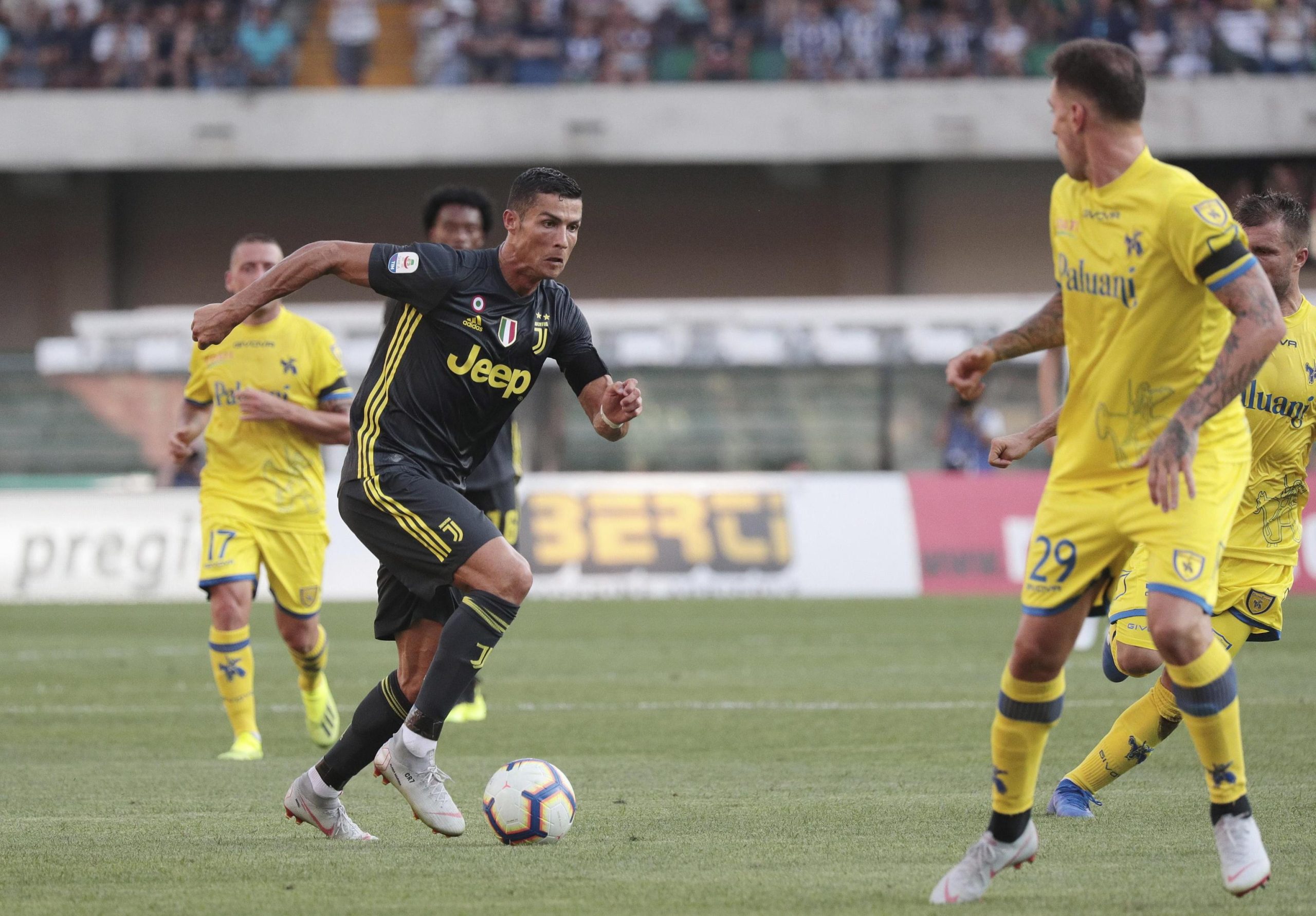 Juventus vence Chievo por 3-0 e Cristiano Ronaldo falhou um penálti