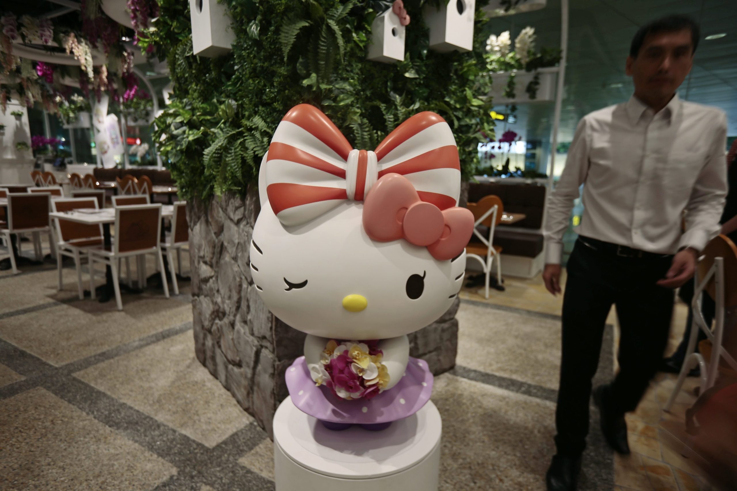 Designer da Hello Kitty deixa funções após 46 anos