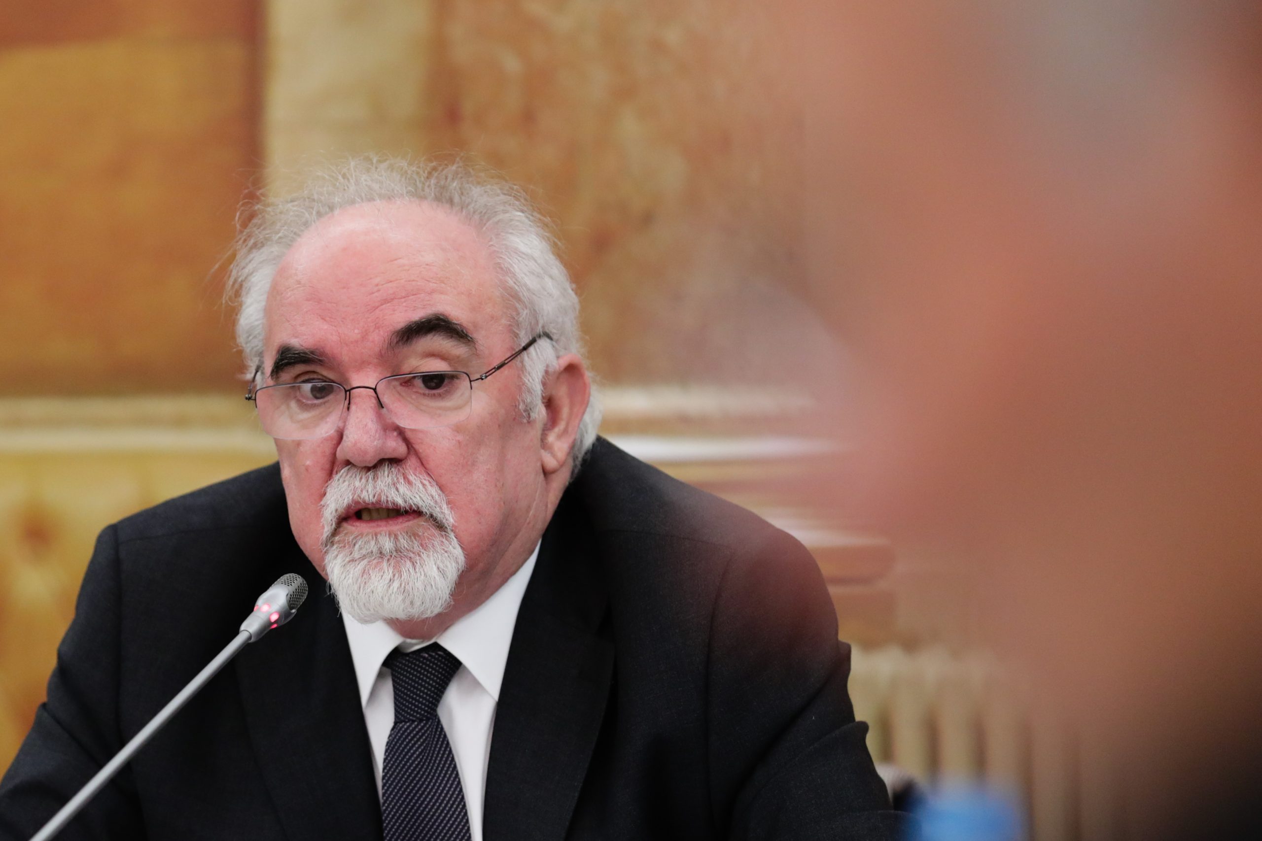 Mais de 14.500 precários com parecer favorável e nove mil a concurso nas autarquias