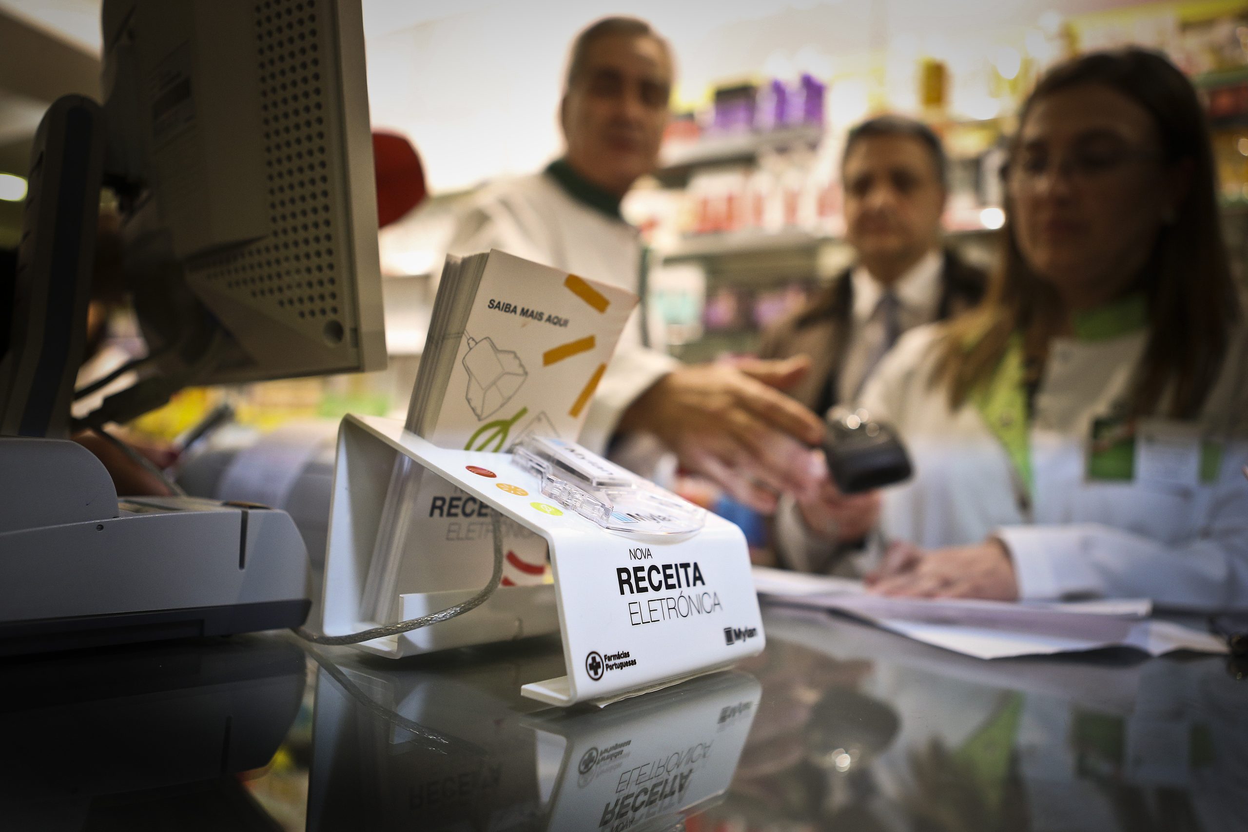 Assinado memorando para a criação de sistema europeu de verificação de medicamentos