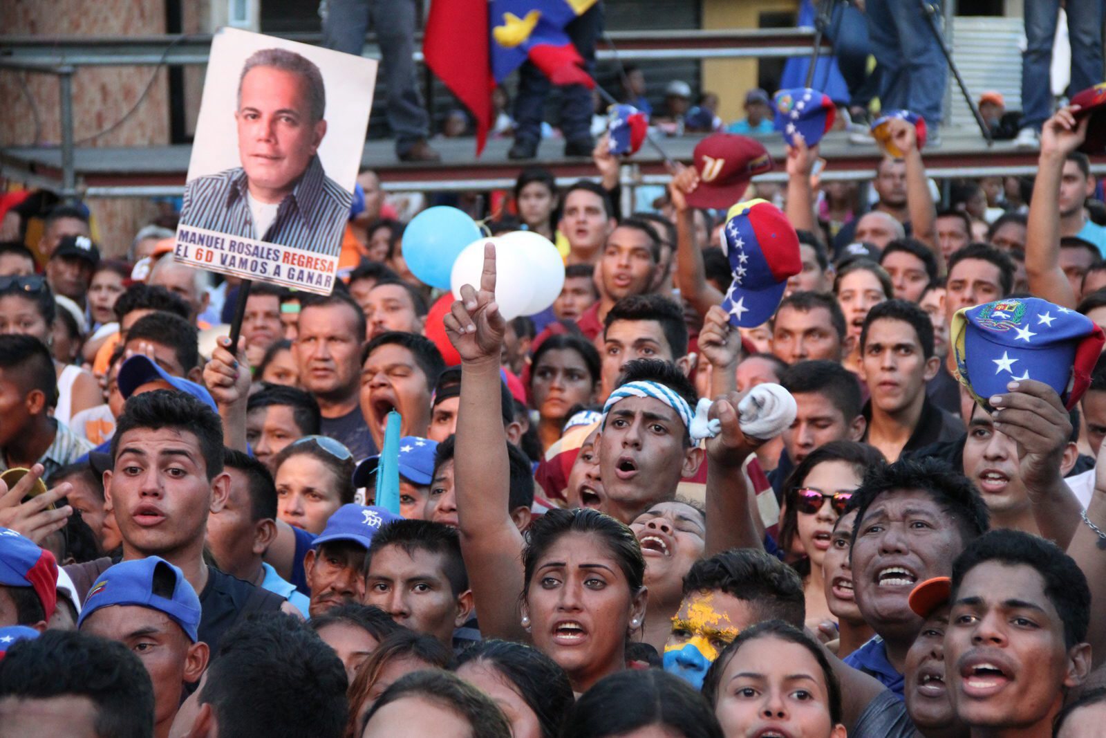 Concedida prisão domiciliária ao opositor venezuelano Manuel Rosales