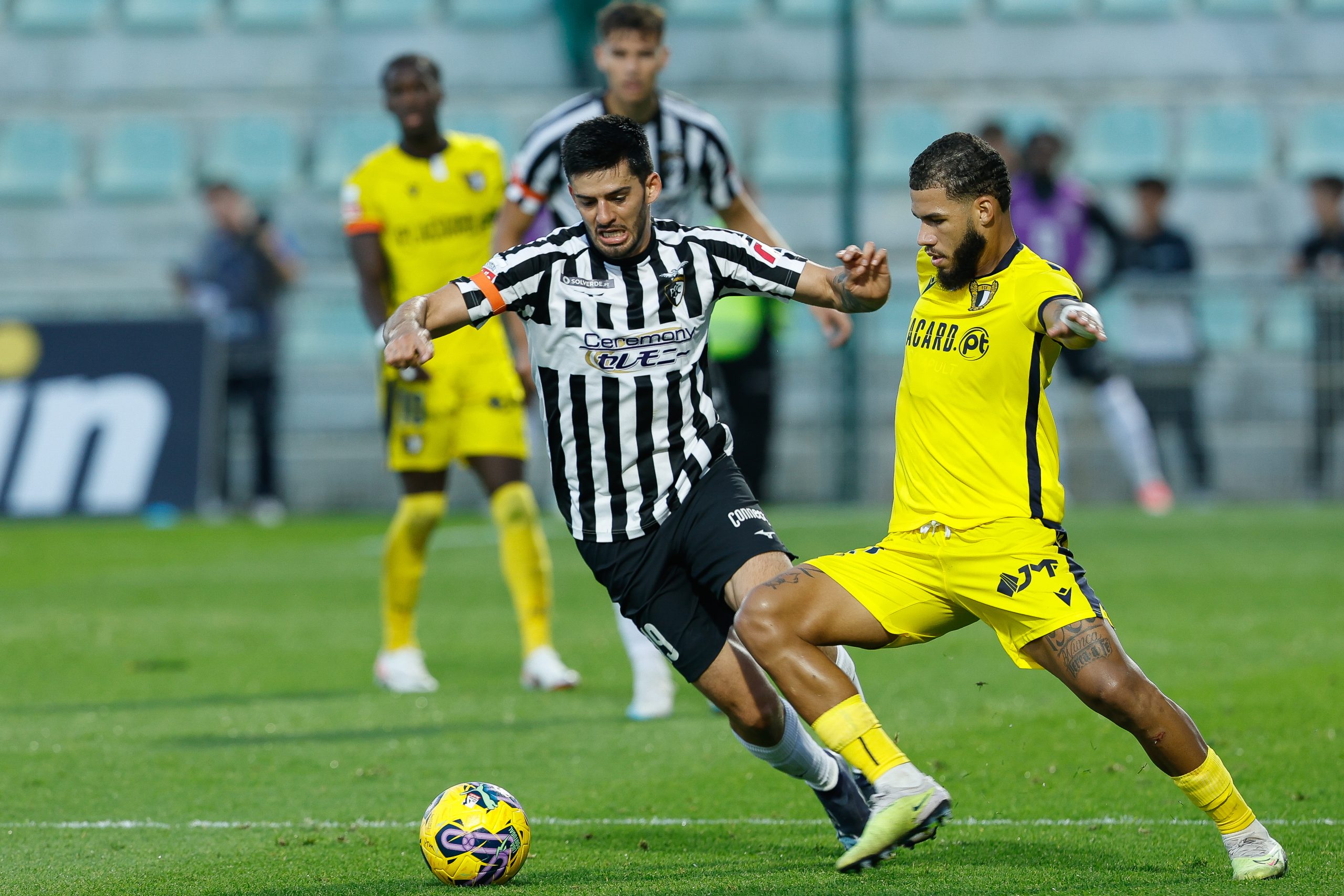 Portimonense e Famalicão empatam e mantêm posições tranquilas na I Liga