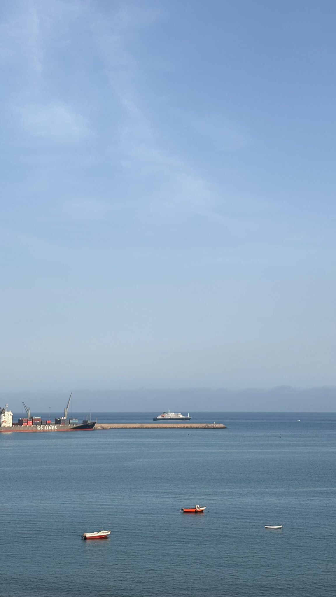 Operação no “MV Hondius” acelera com saída dos primeiros voos de repatriamento