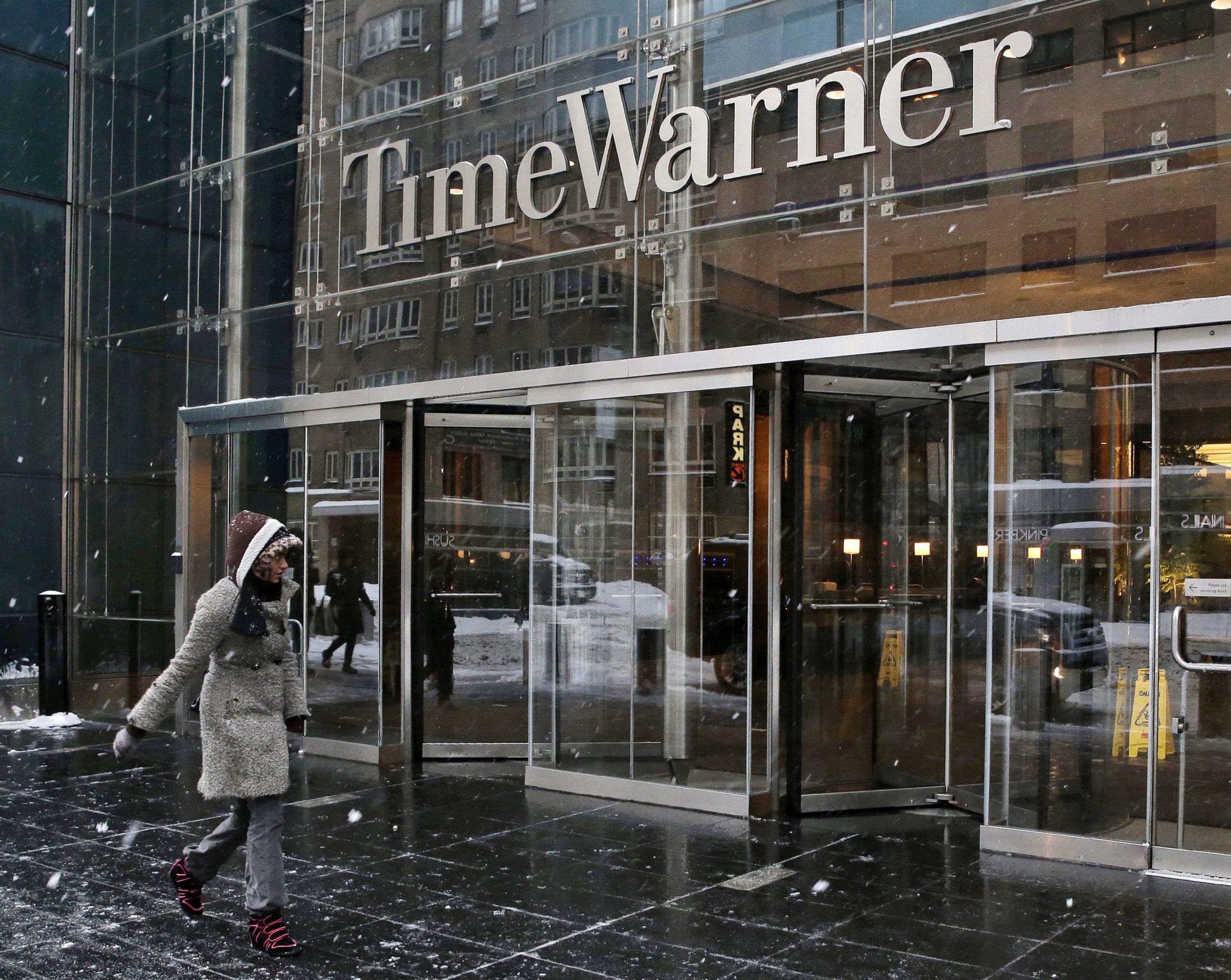 AT&T compra Time Warner por 80 mil milhões de dólares