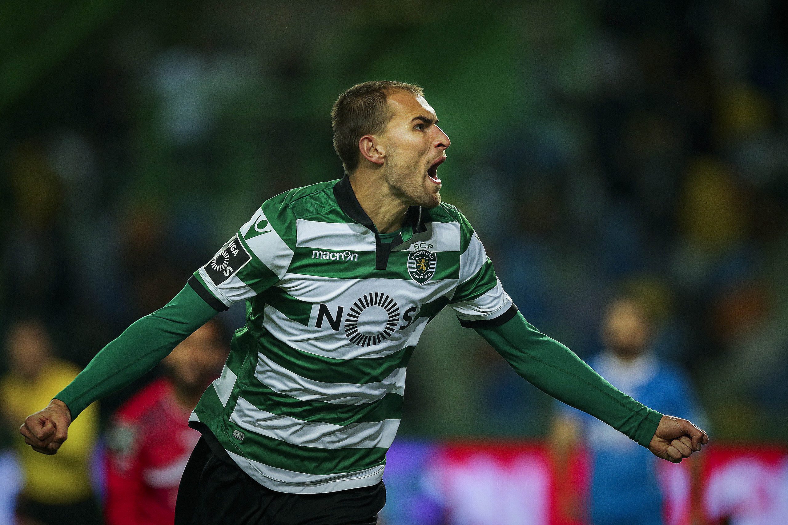 Bas Dost assume liderança na Bota de Ouro