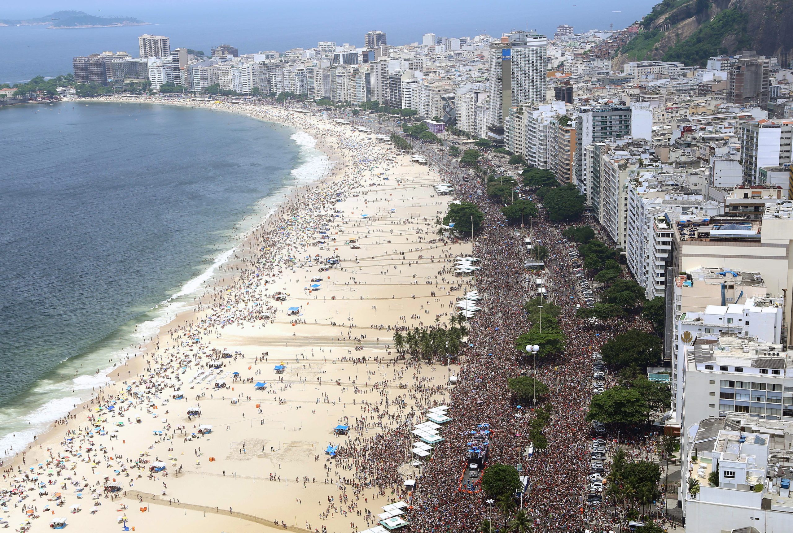 Crise de água potável afeta o Rio de Janeiro em vésperas de Carnaval