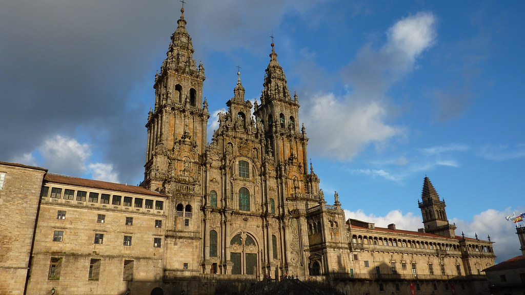 Caminho de Torres. Quem é o poeta que foi descalço até Santiago de Compostela?