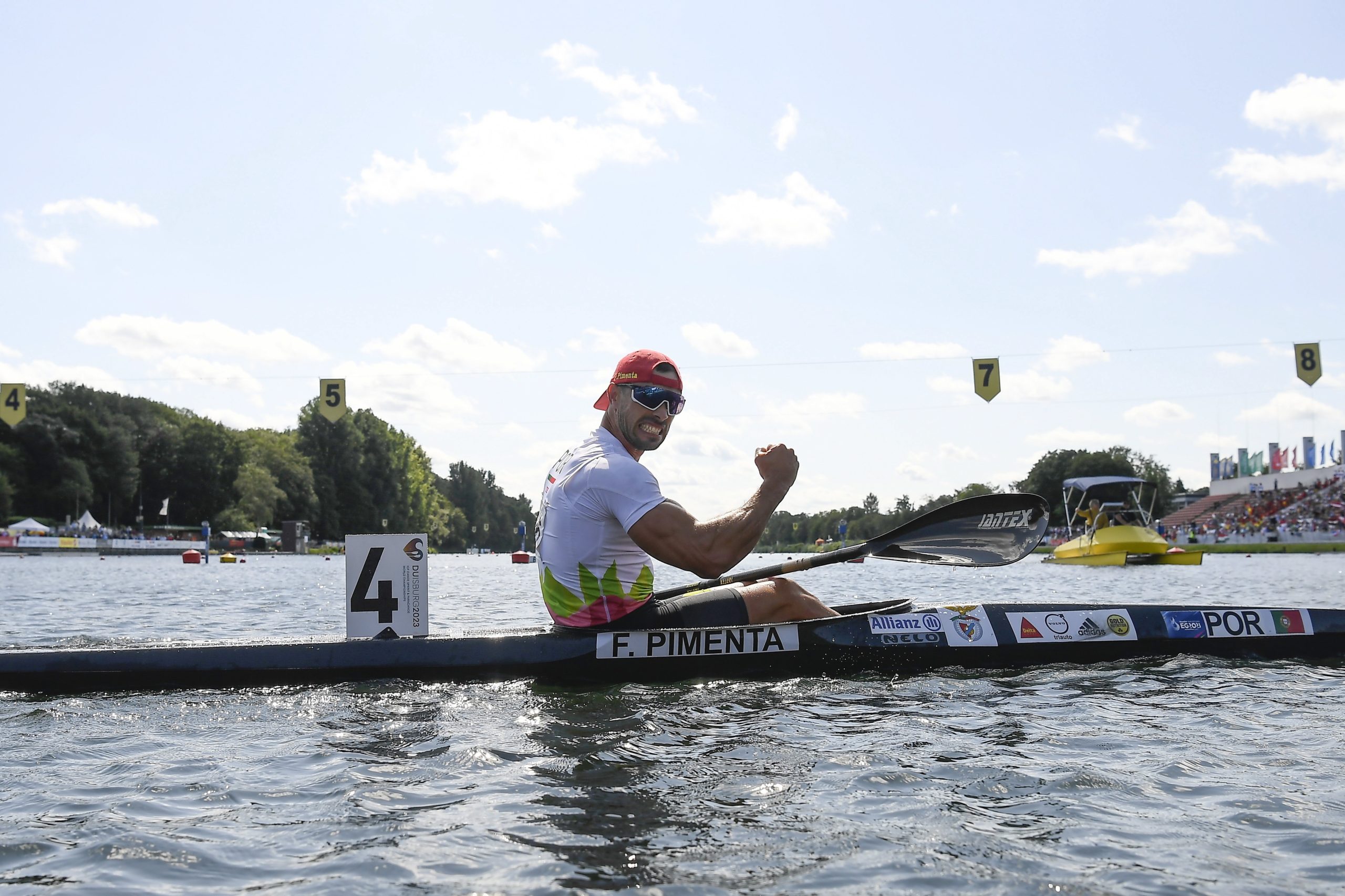 Canoísta Fernando Pimenta campeão do Mundo na ‘short race’ de maratonas
