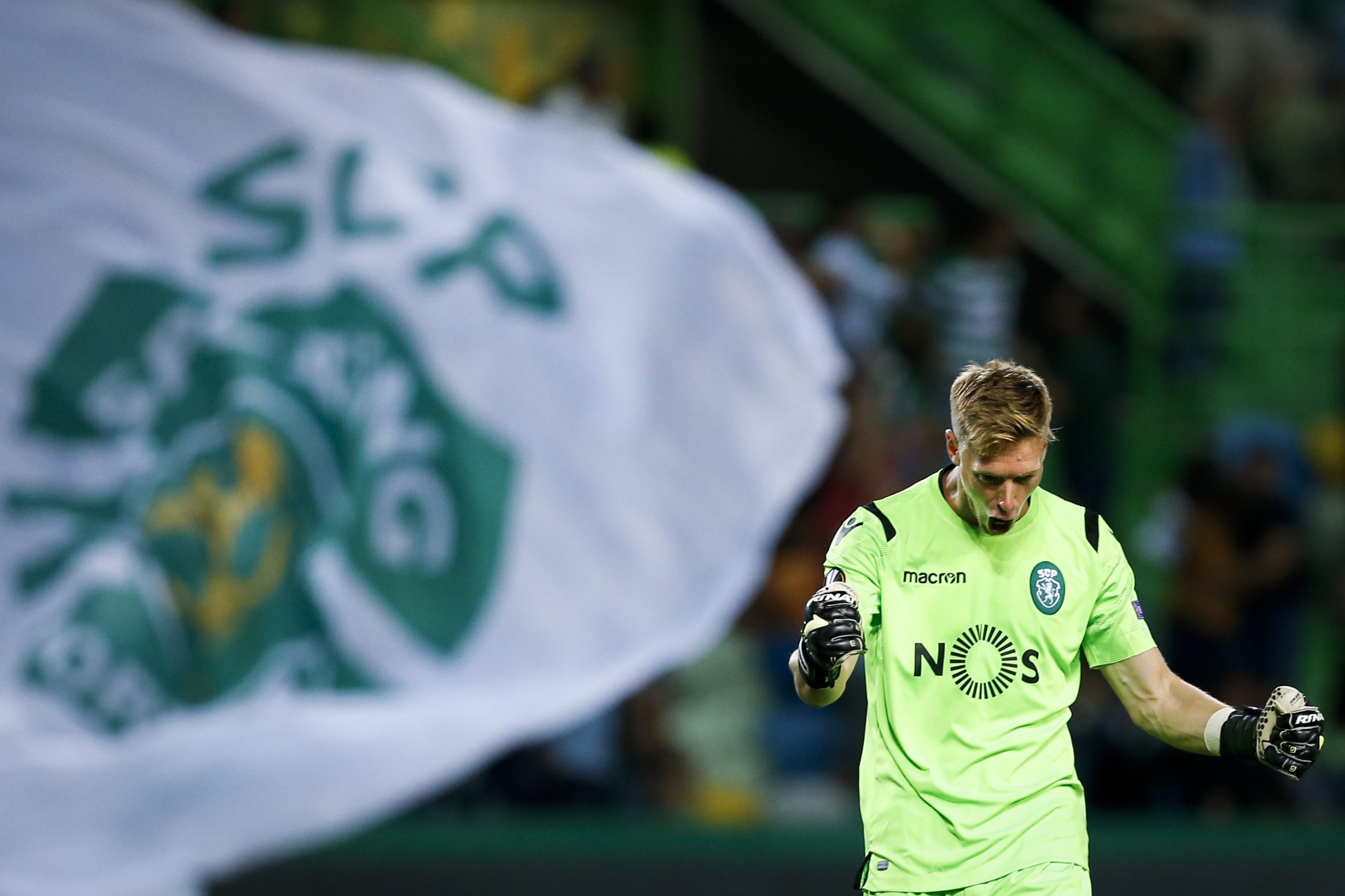 Salin rescinde contrato com o Sporting