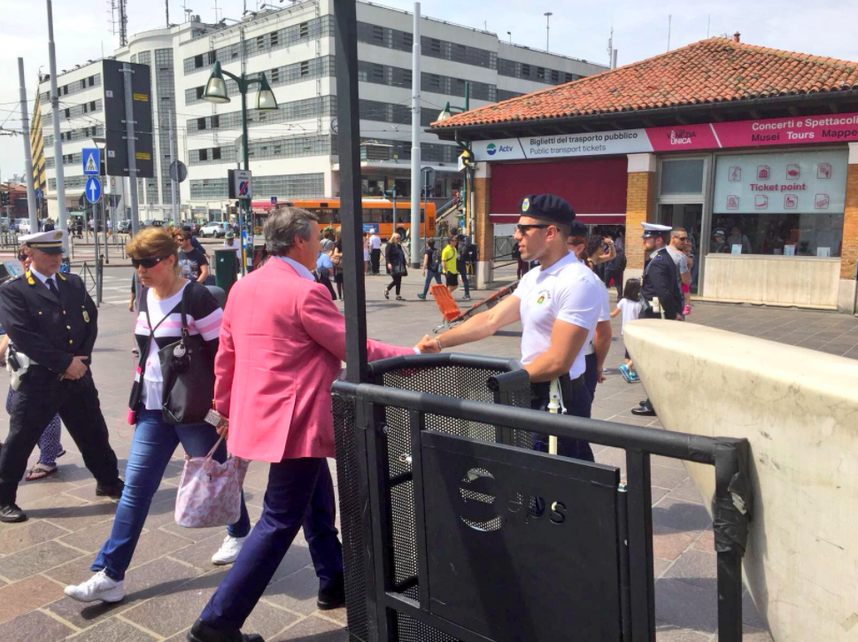 Veneza não é um parque temático, mas já existem torniquetes à entrada