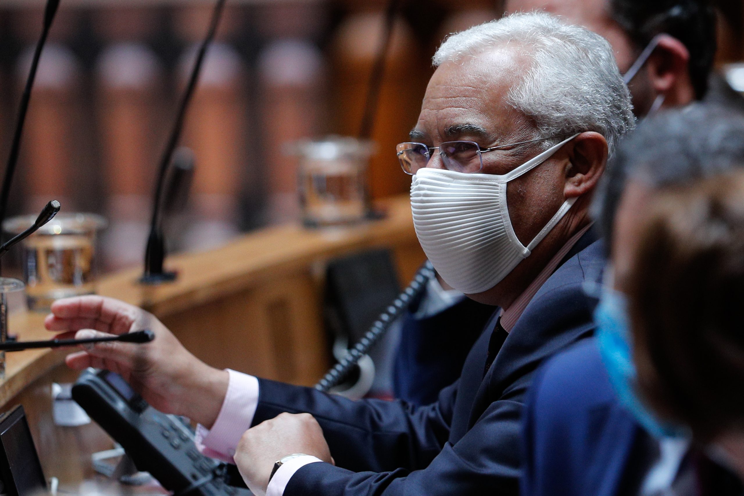 Covid-19: Costa diz que prorrogação do ‘lay-off’ tem de ser “devidamente ponderada”