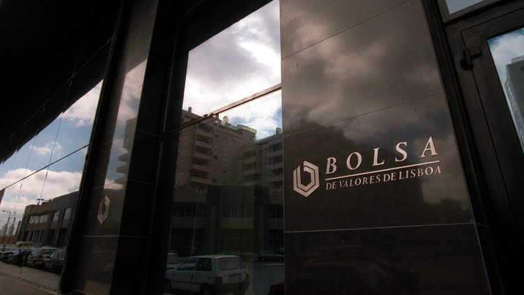 Ibersol e Novabase entram no principal índice da bolsa portuguesa a 20 de março