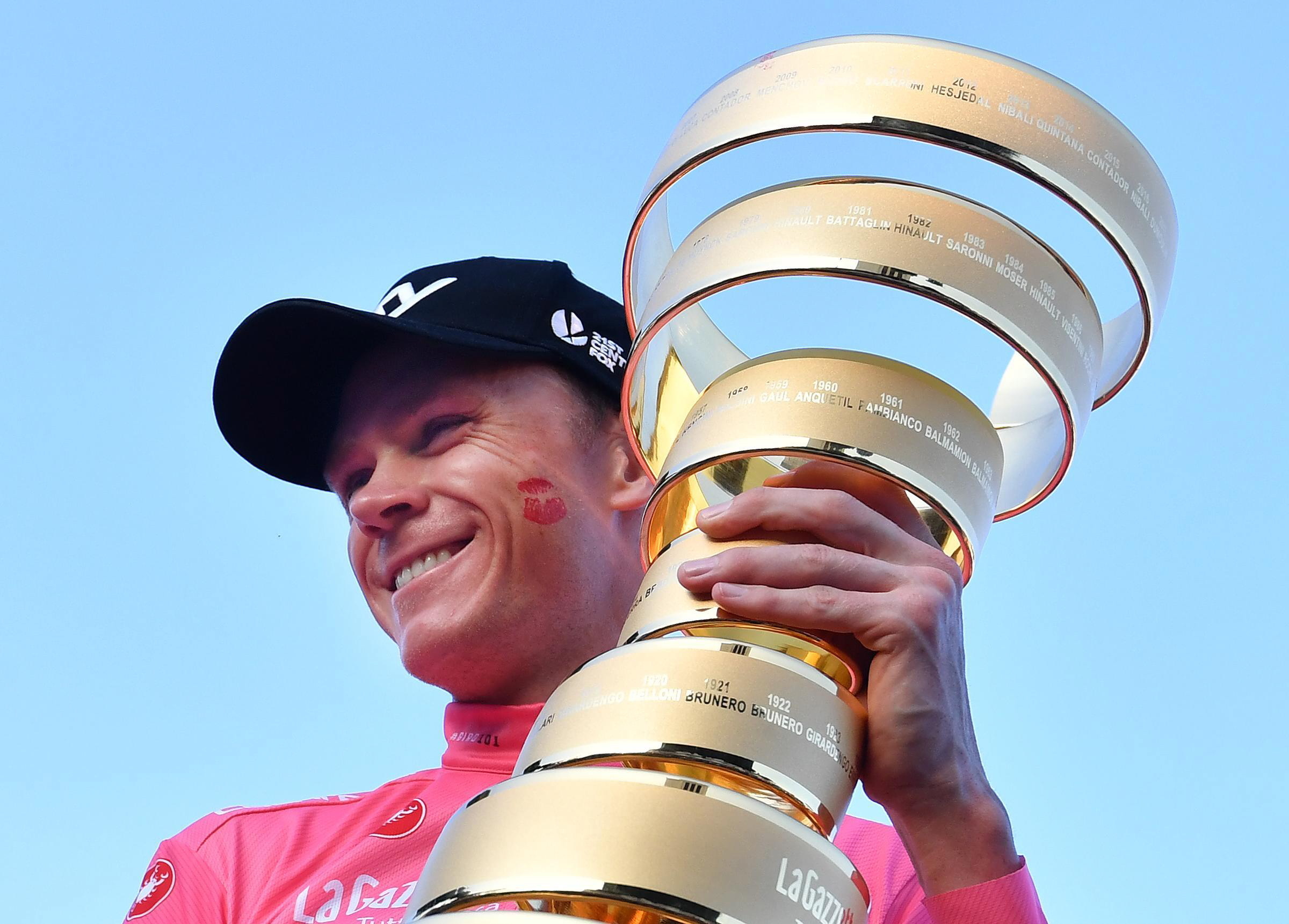 União Ciclista Internacional encerra processo antidoping de Froome