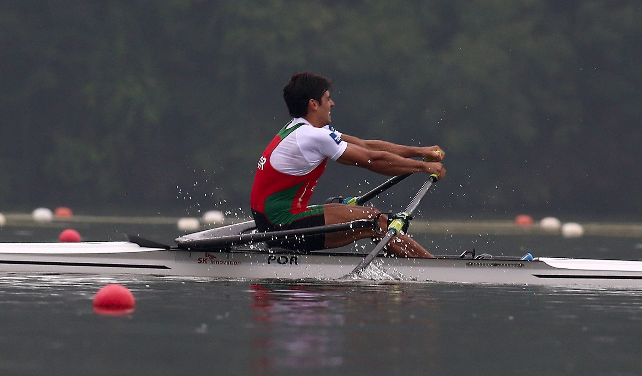 Remadores Afonso Costa, Pedro Fraga e Dinis Costa falham finais A dos Europeus de remo em Glasgow