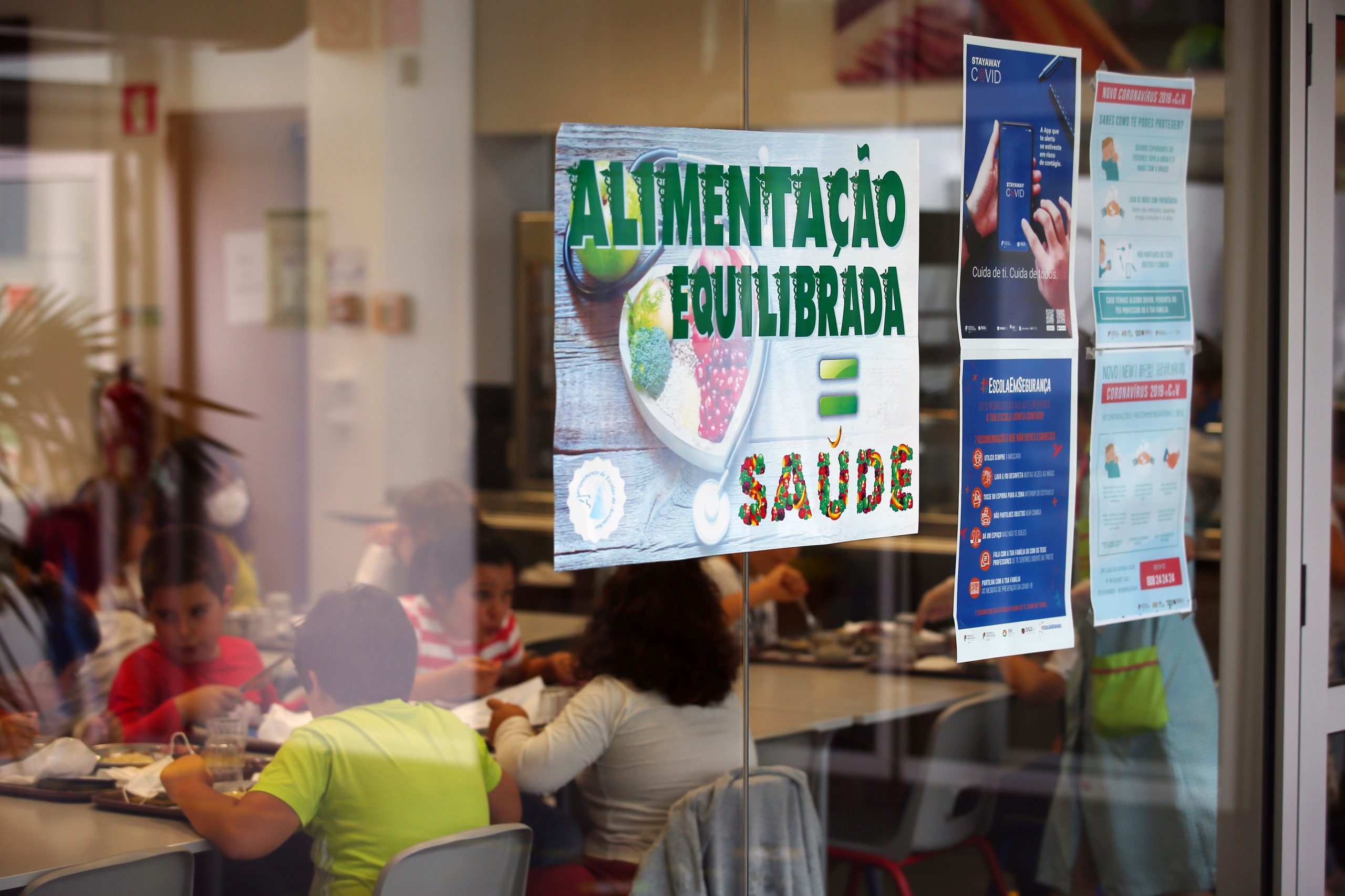 Pequeno-almoço assegurado a alunos do primeiro escalão de rendimentos