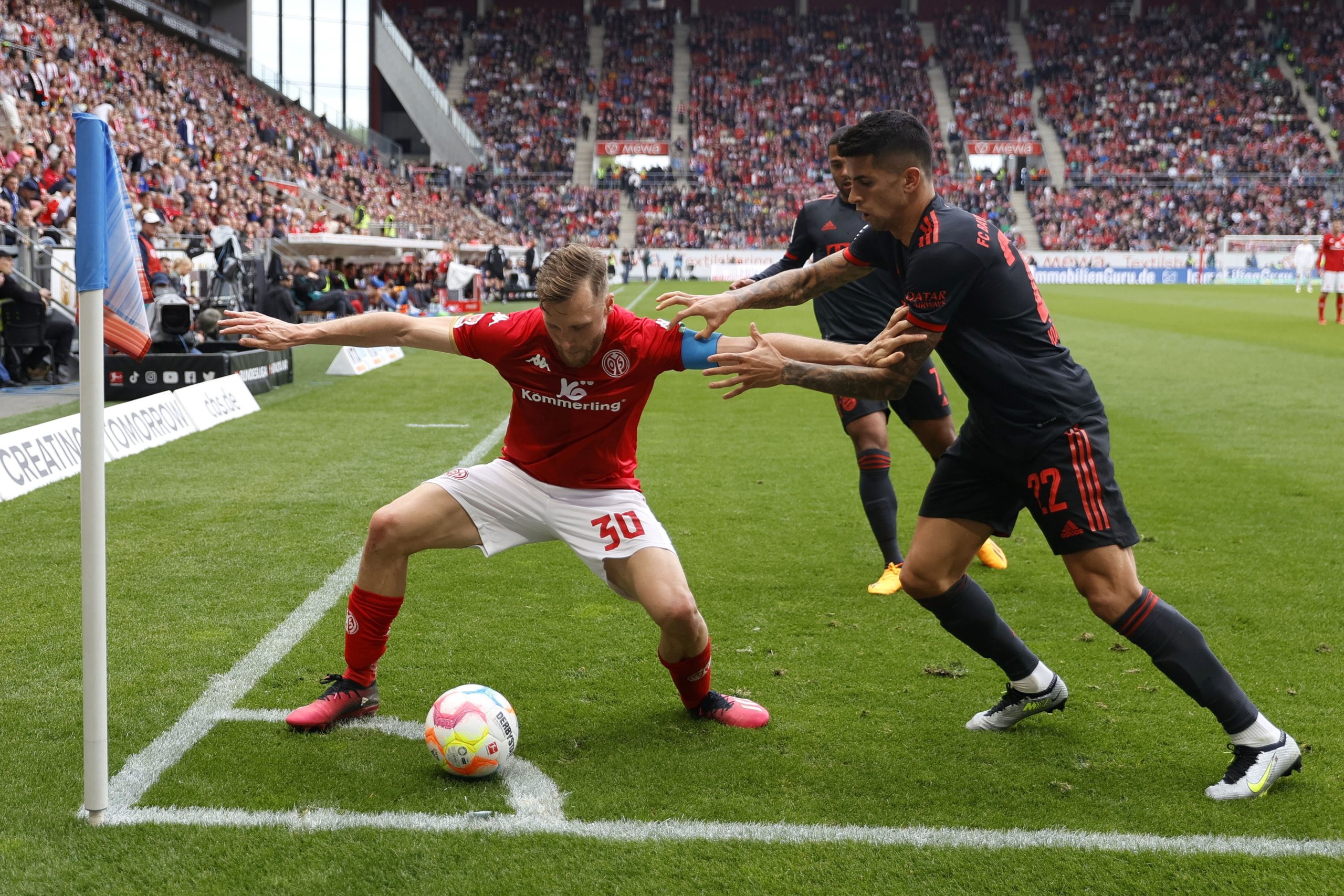 Bayern Munique perde em Mainz e deixa liderança da Liga alemã à mercê do Dortmund