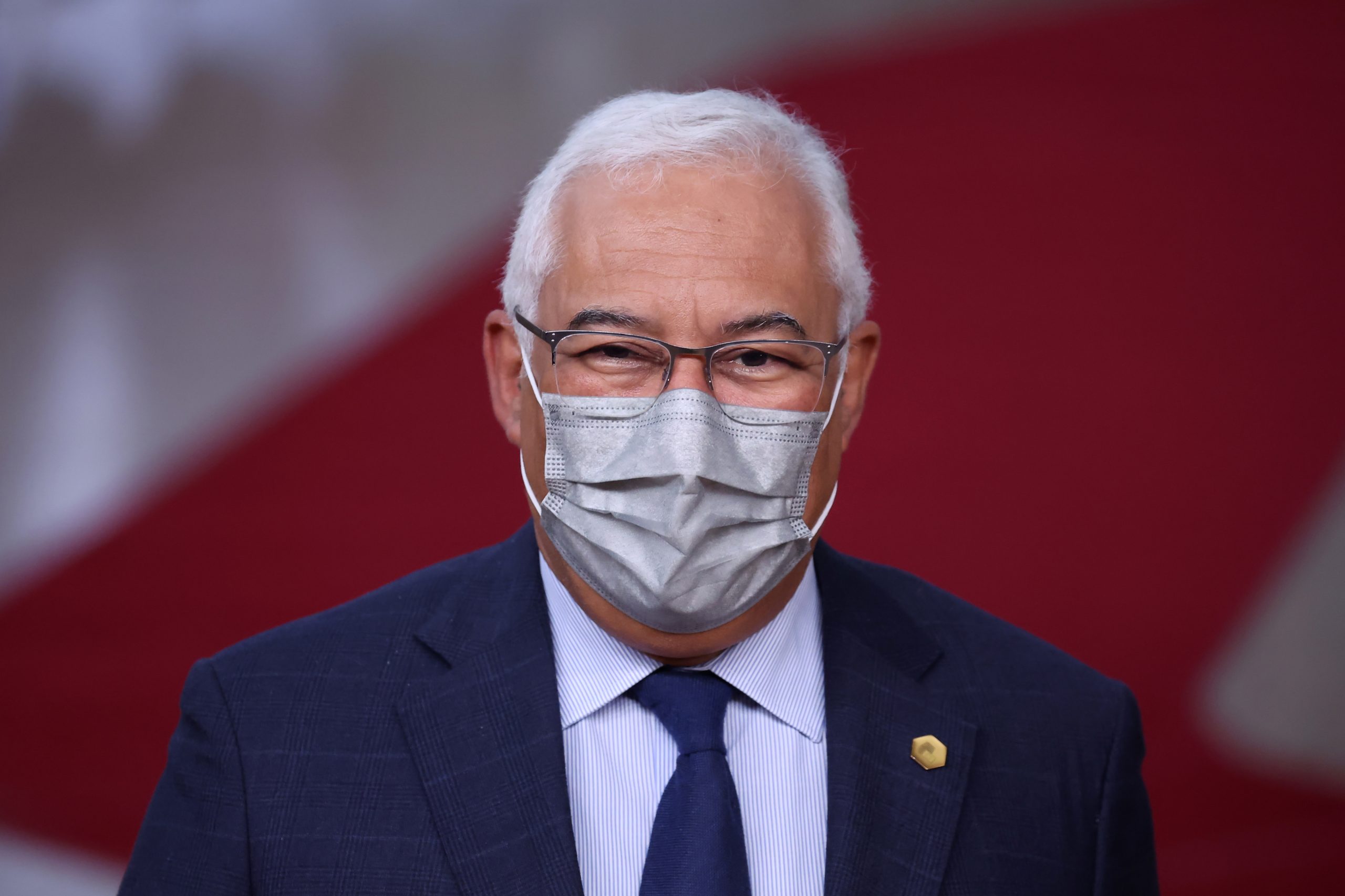 Costa no domingo em São Tomé e Príncipe com agenda de cooperação na saúde e defesa