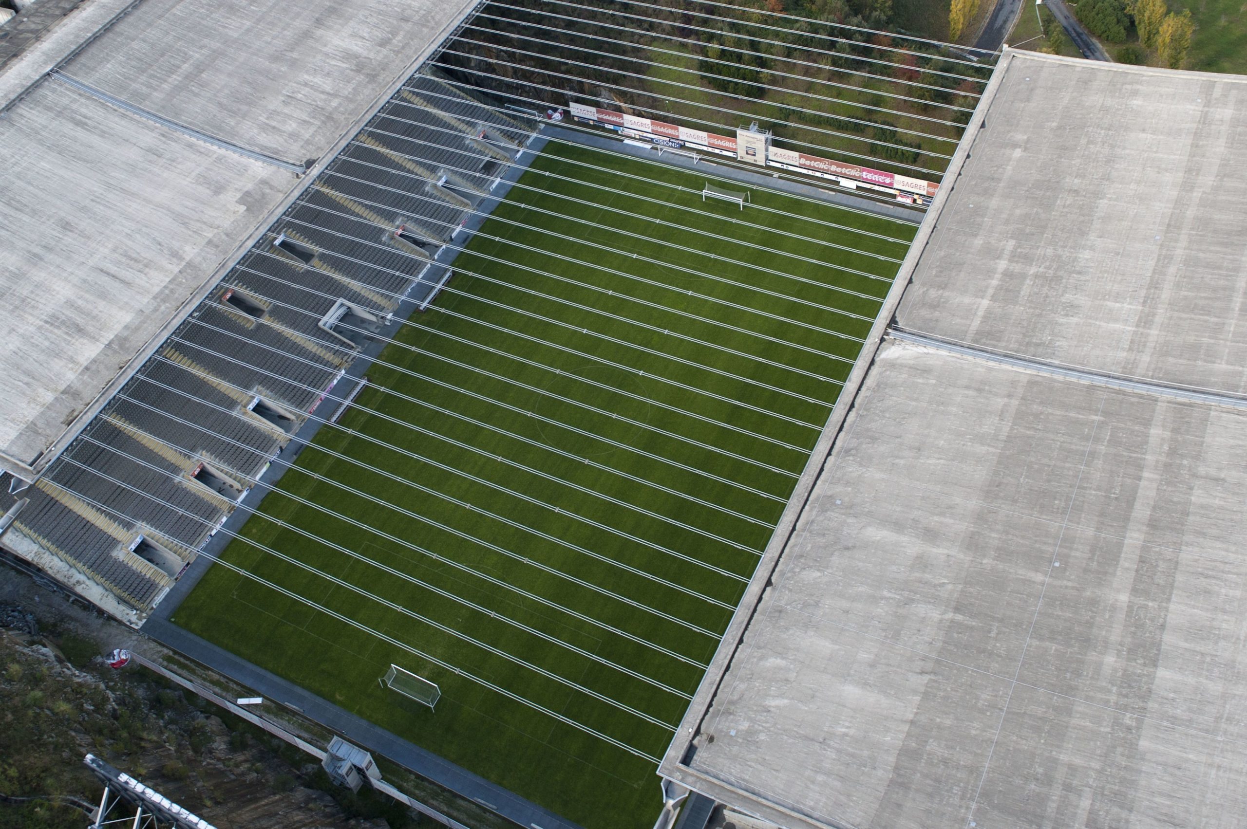 Câmara de Braga desiste de referendo, mas mantém intenção de vender estádio