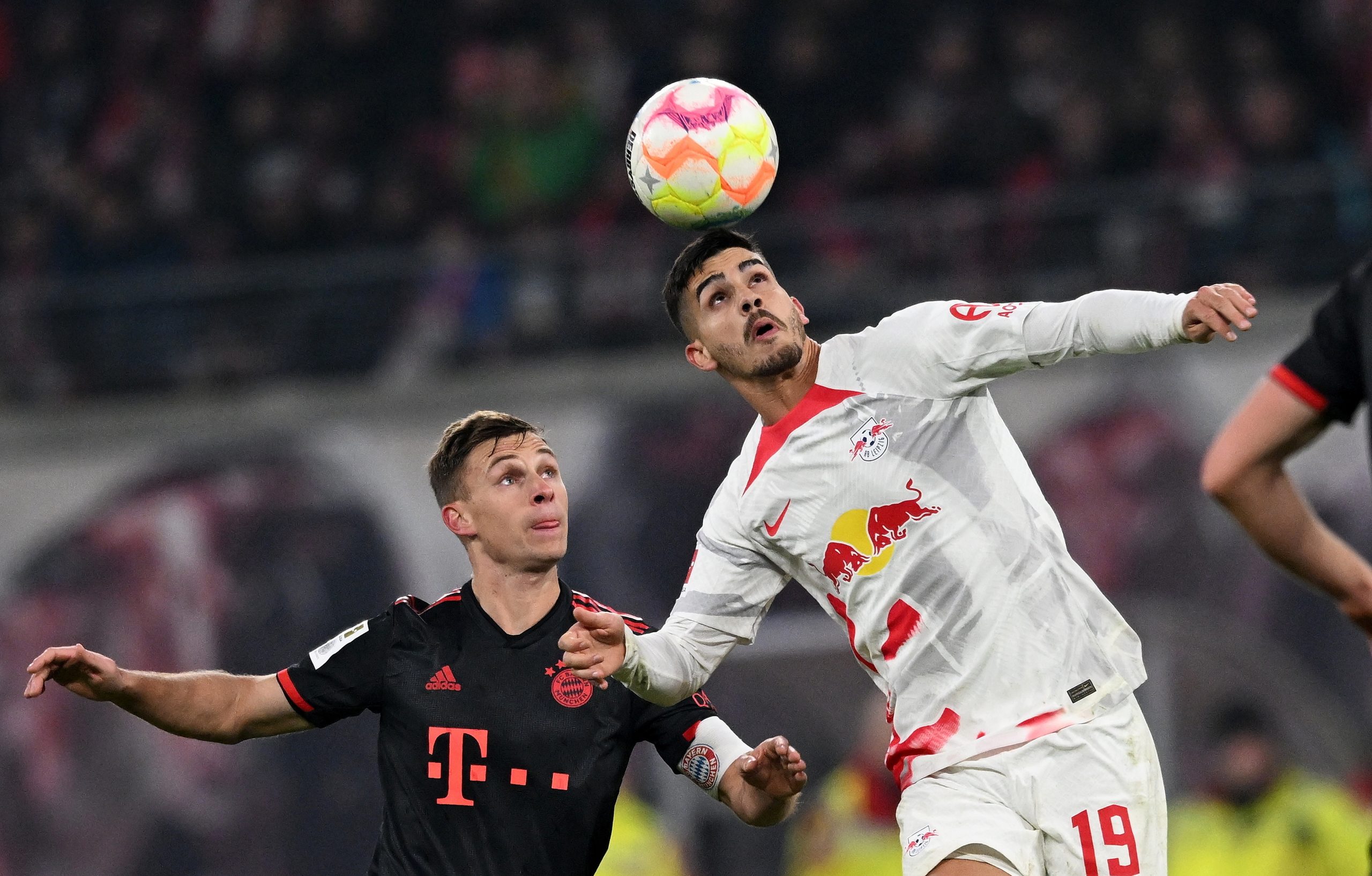 Bayern empata em Leipzig, no regresso da Bundesliga