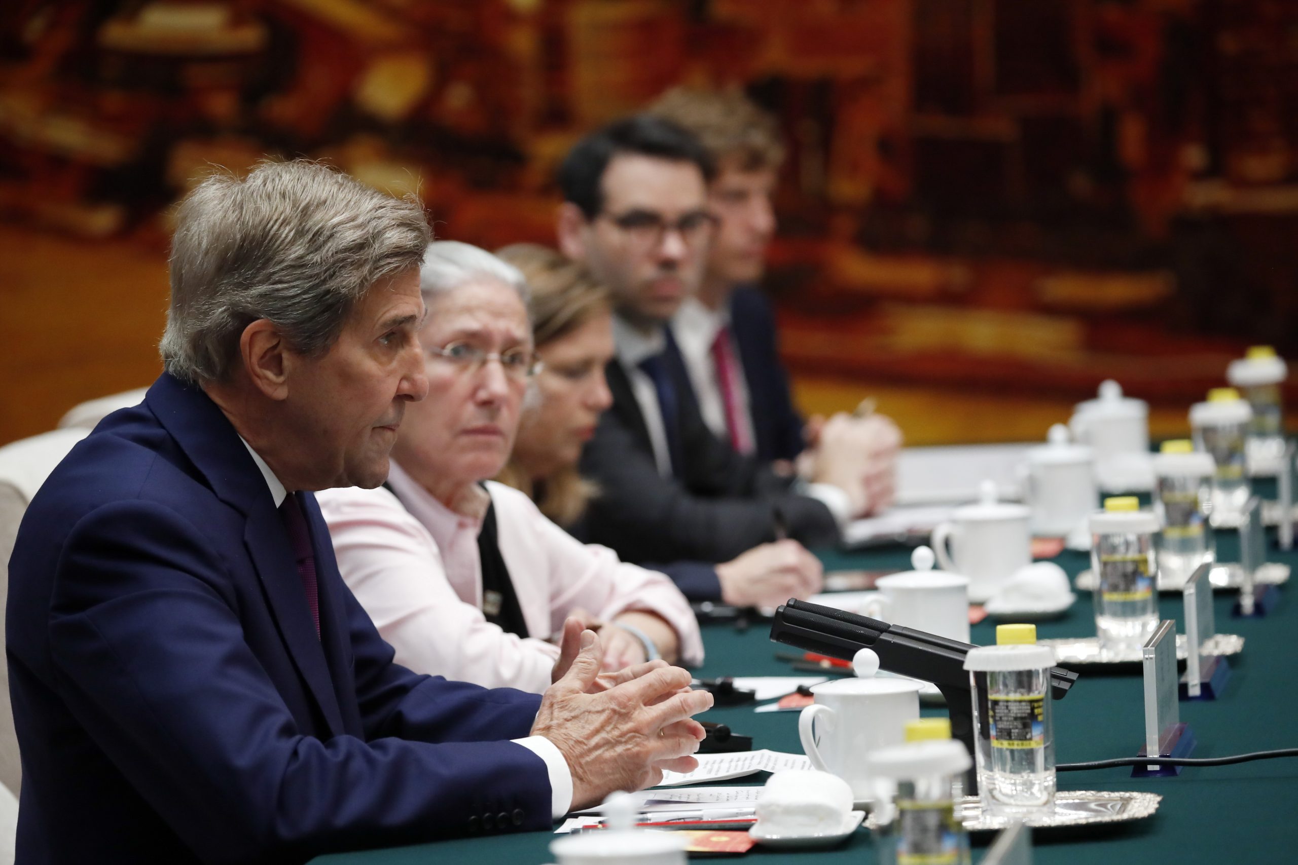 As alterações climáticas são uma “ameaça à humanidade”, diz John Kerry em Pequim