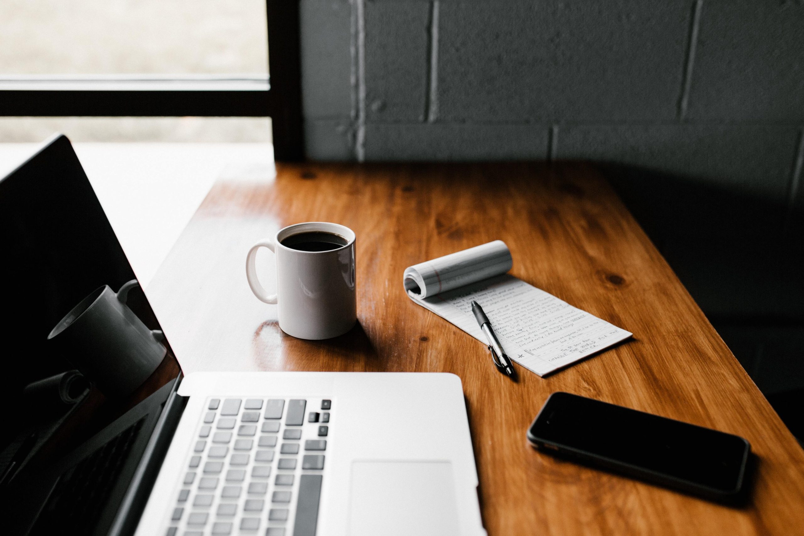 Porque não aproveitar o isolamento para voltar a estudar? Seis plataformas com cursos gratuitos online para ganhar tempo nesta quarentena