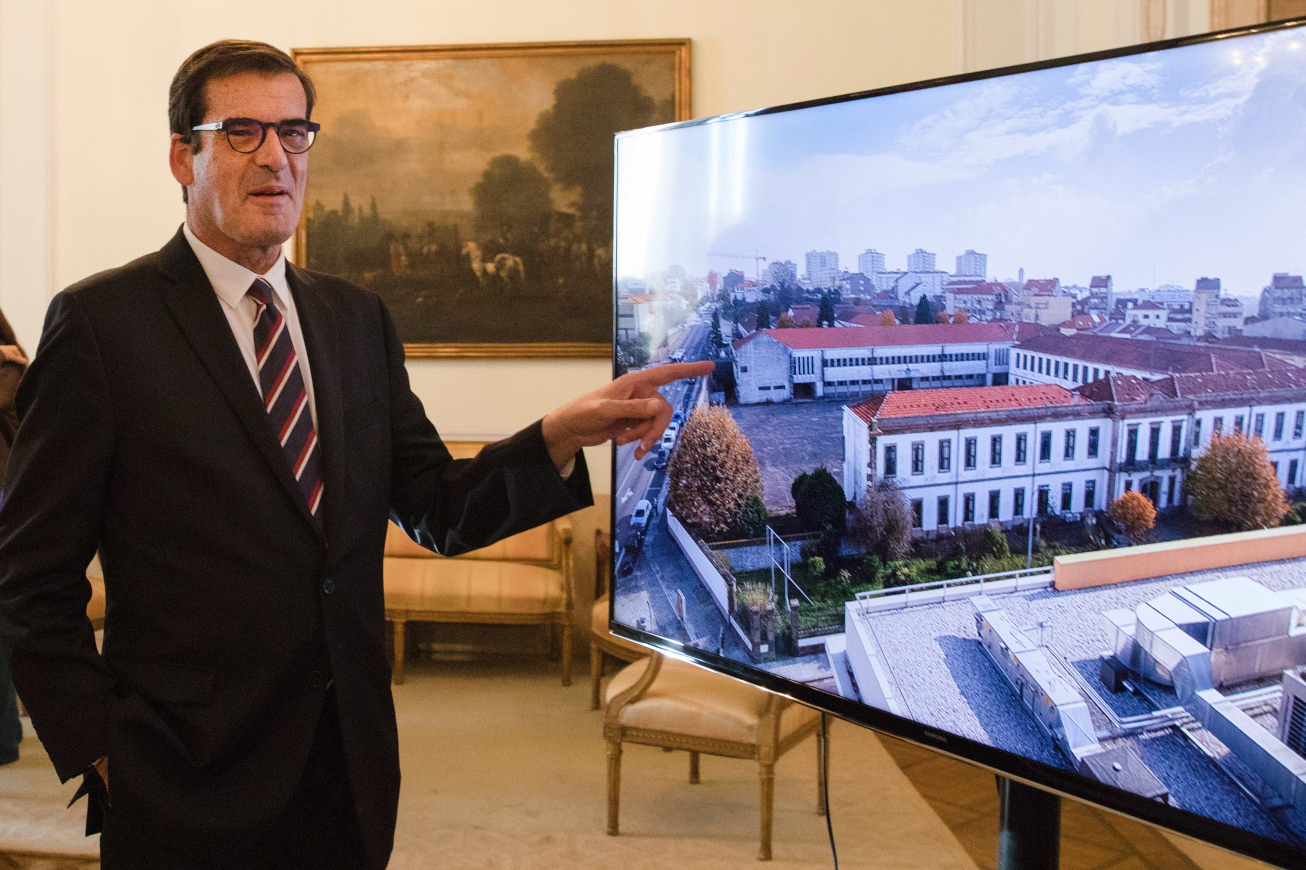 Câmara do Porto quer lançar concurso para projeto do Quartel do Monte Pedral no verão