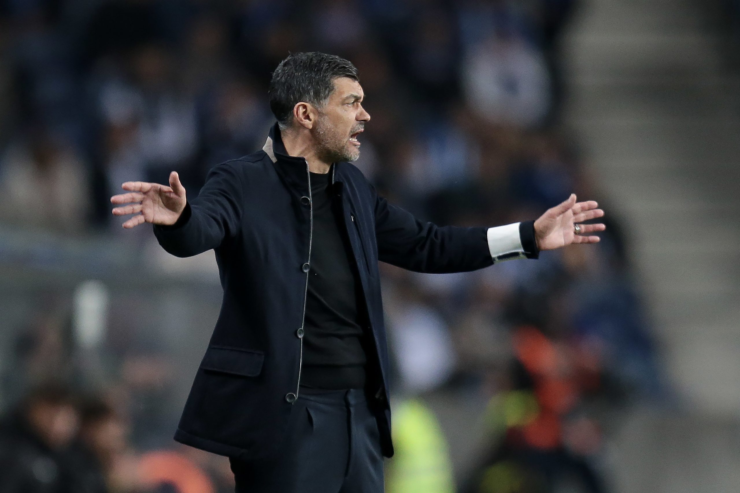 Sérgio Conceição sem Galeno e com Evanilson em dúvida na receção ao Gil Vicente