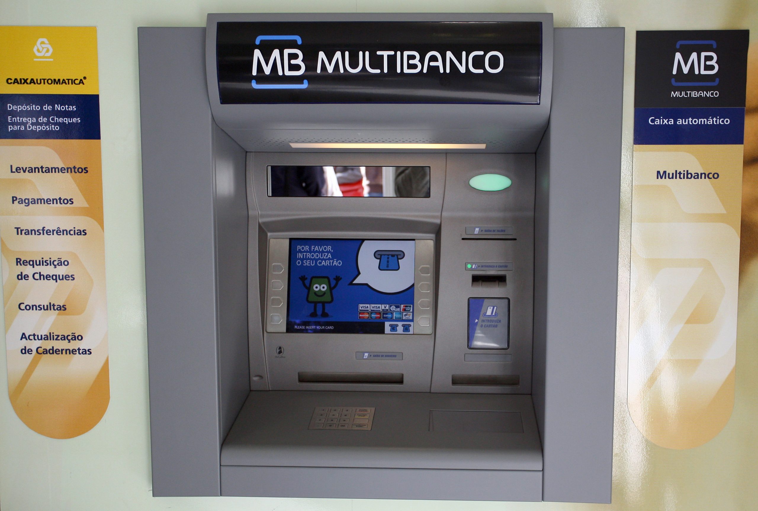 Levantar dinheiro está mais complicado: mais de duas mil caixas ‘multibanco’ desapareceram em 10 anos