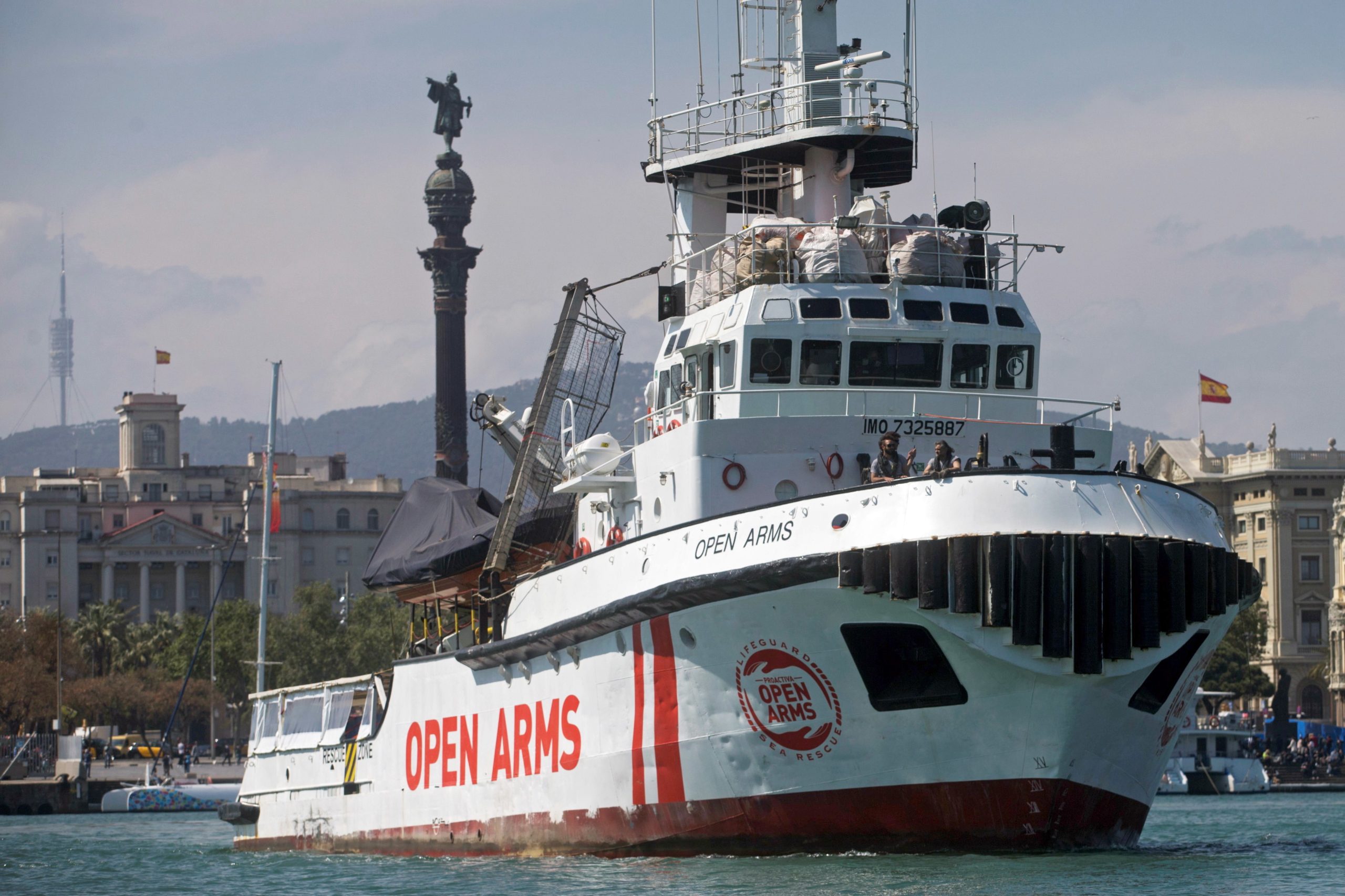 Navio da ONG Open Arms resgata mais 39 migrantes no Mediterrâneo