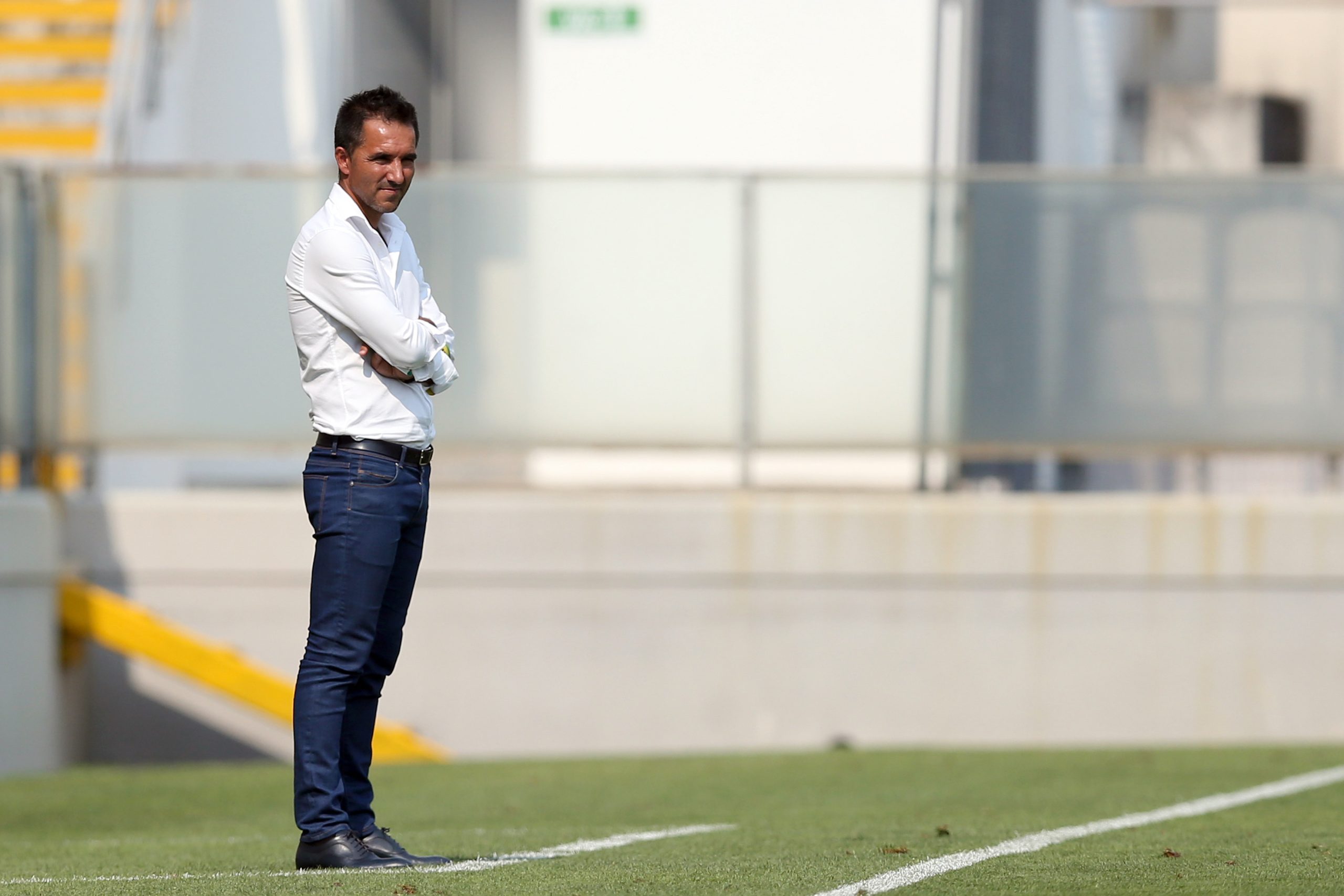 Treinador do Paços de Ferreira elogia Benfica mas quer pontuar na Luz