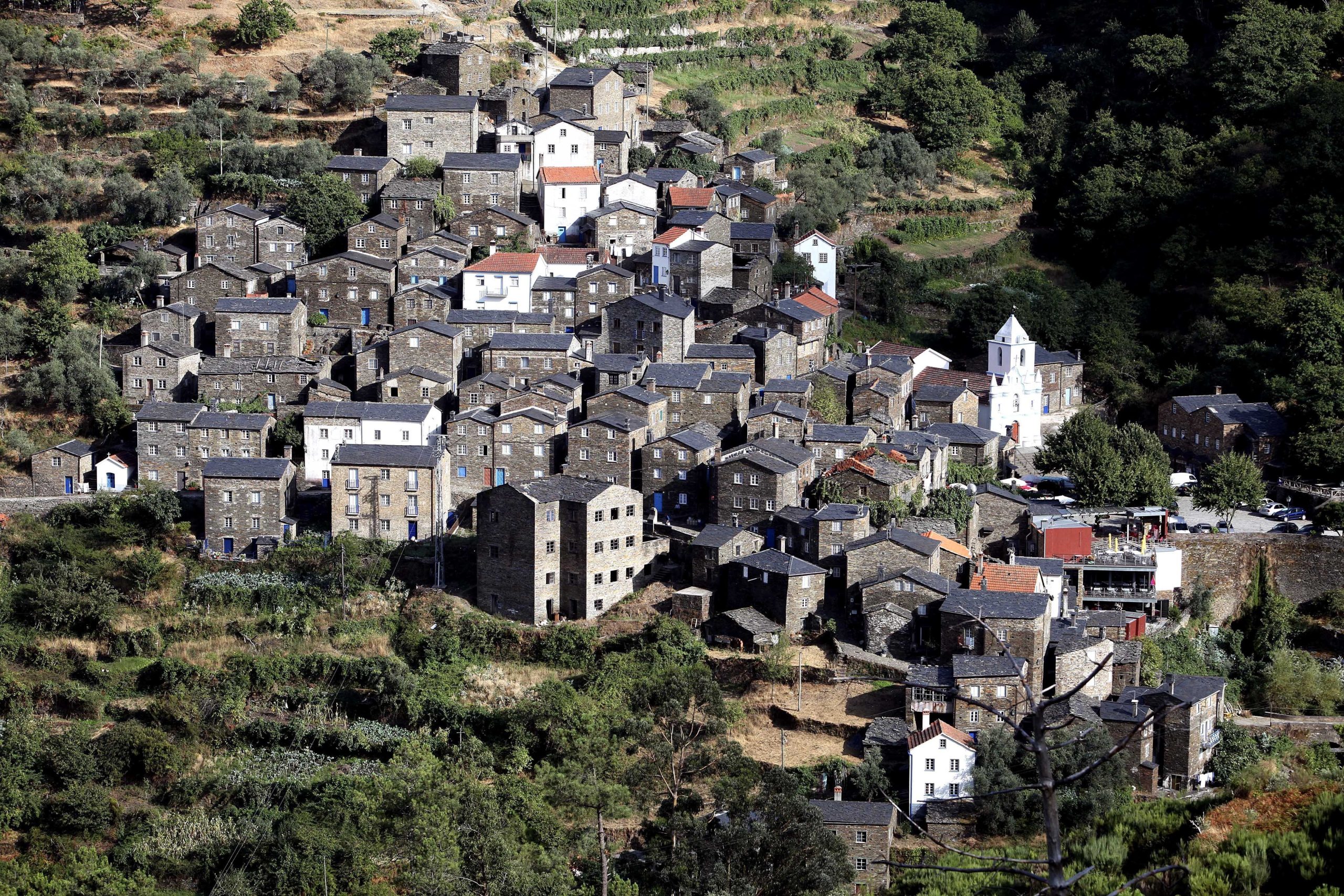 Posto de Turismo do Piódão é finalista do prémio de arquitetura Mies van der Rohe
