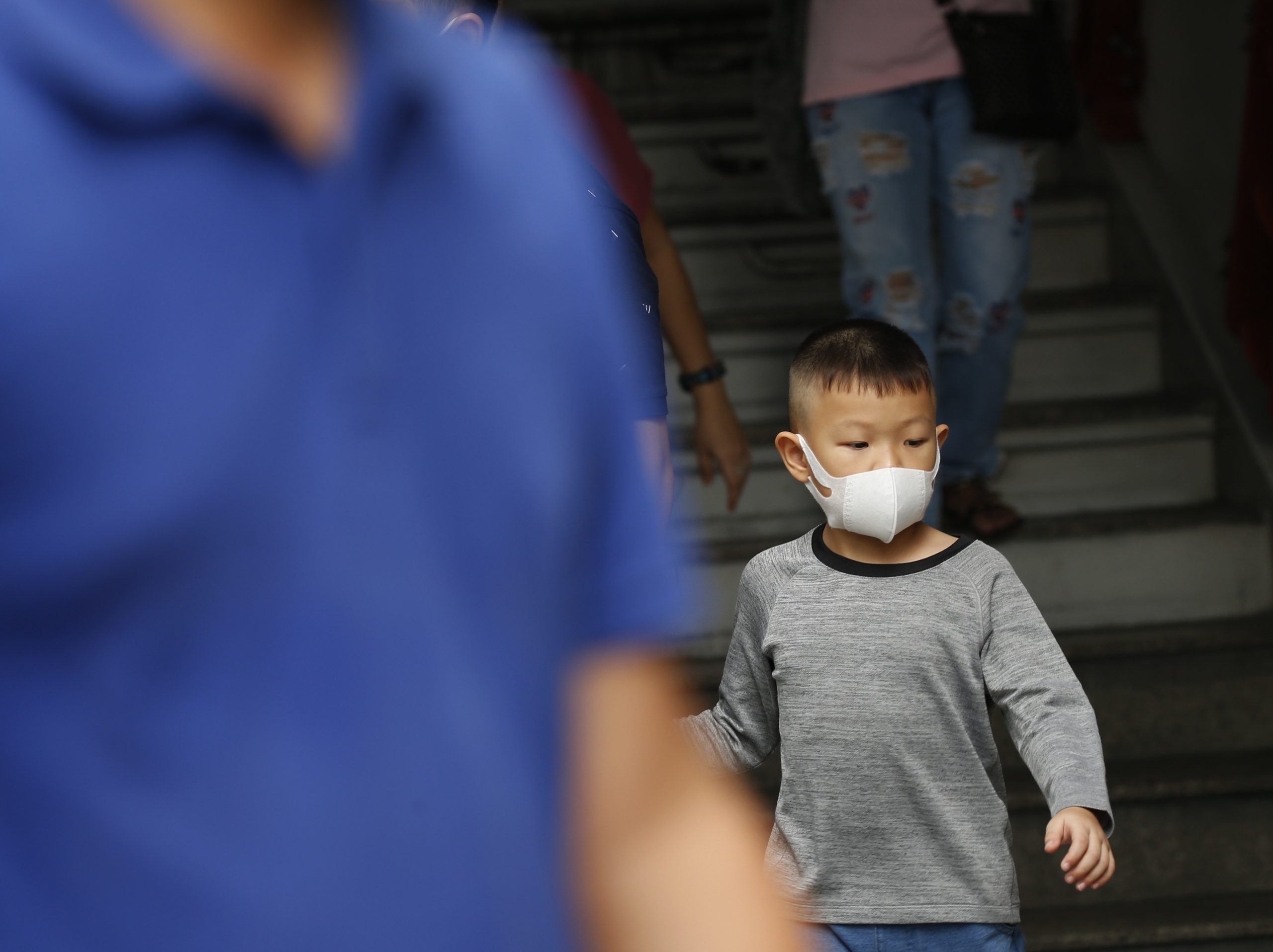 Nuvem tóxica obriga autoridades a encerrar centenas de escolas em Banguecoque