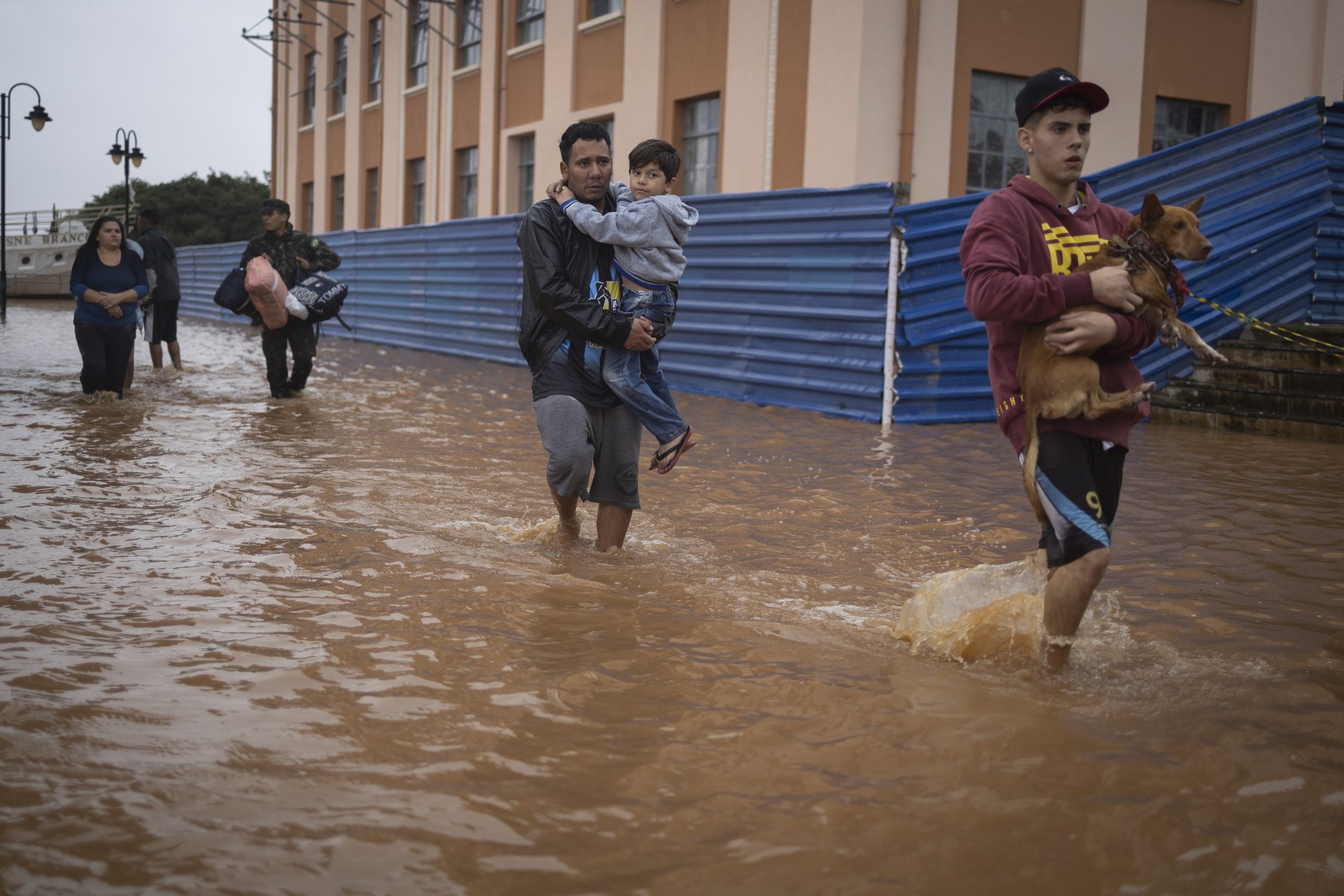 Mais chuvas no Rio Grande do Sul provocam medo