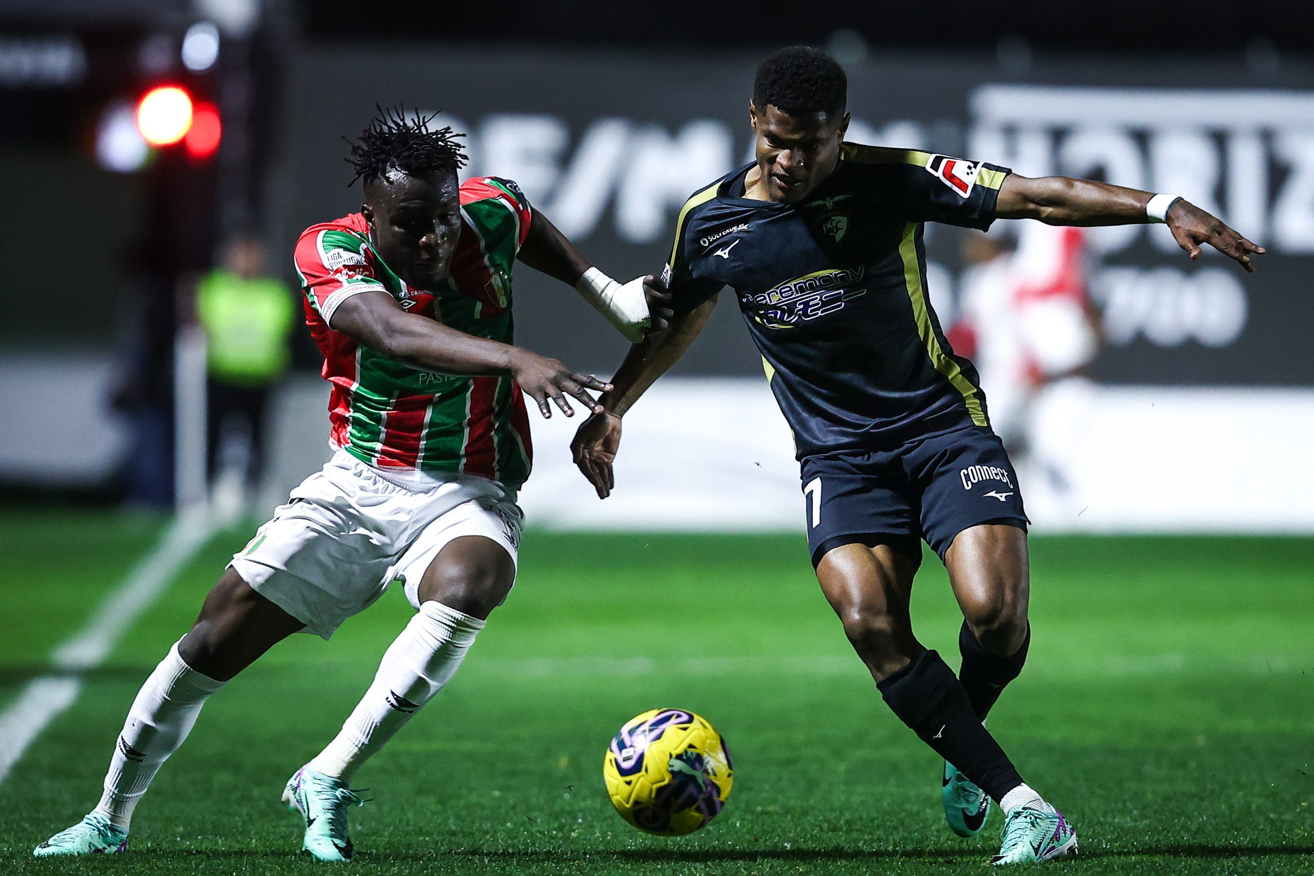 Estrela da Amadora vence Portimonense e afasta-se da zona de descida