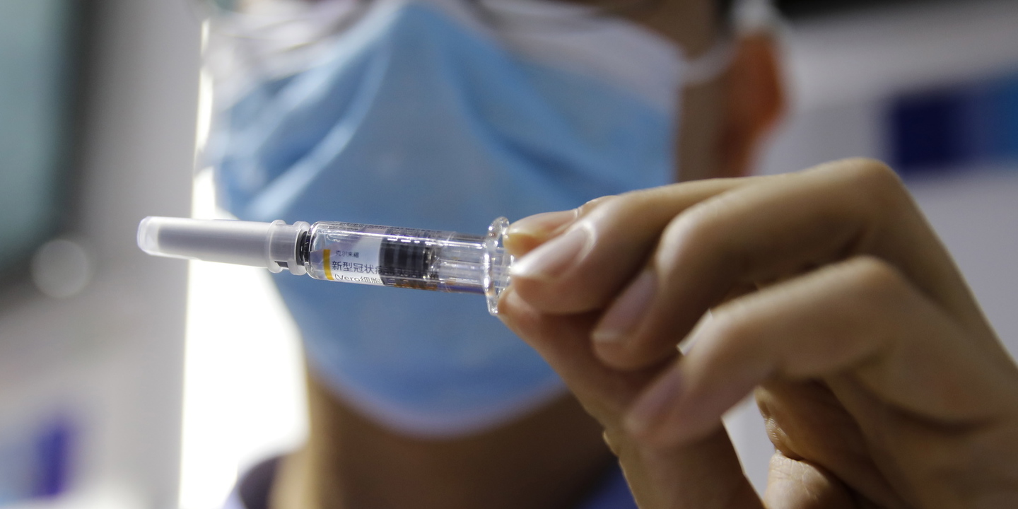 Covid-19: Espanha autoriza terceira fase de ensaios de vacina da Johnson & Johnson