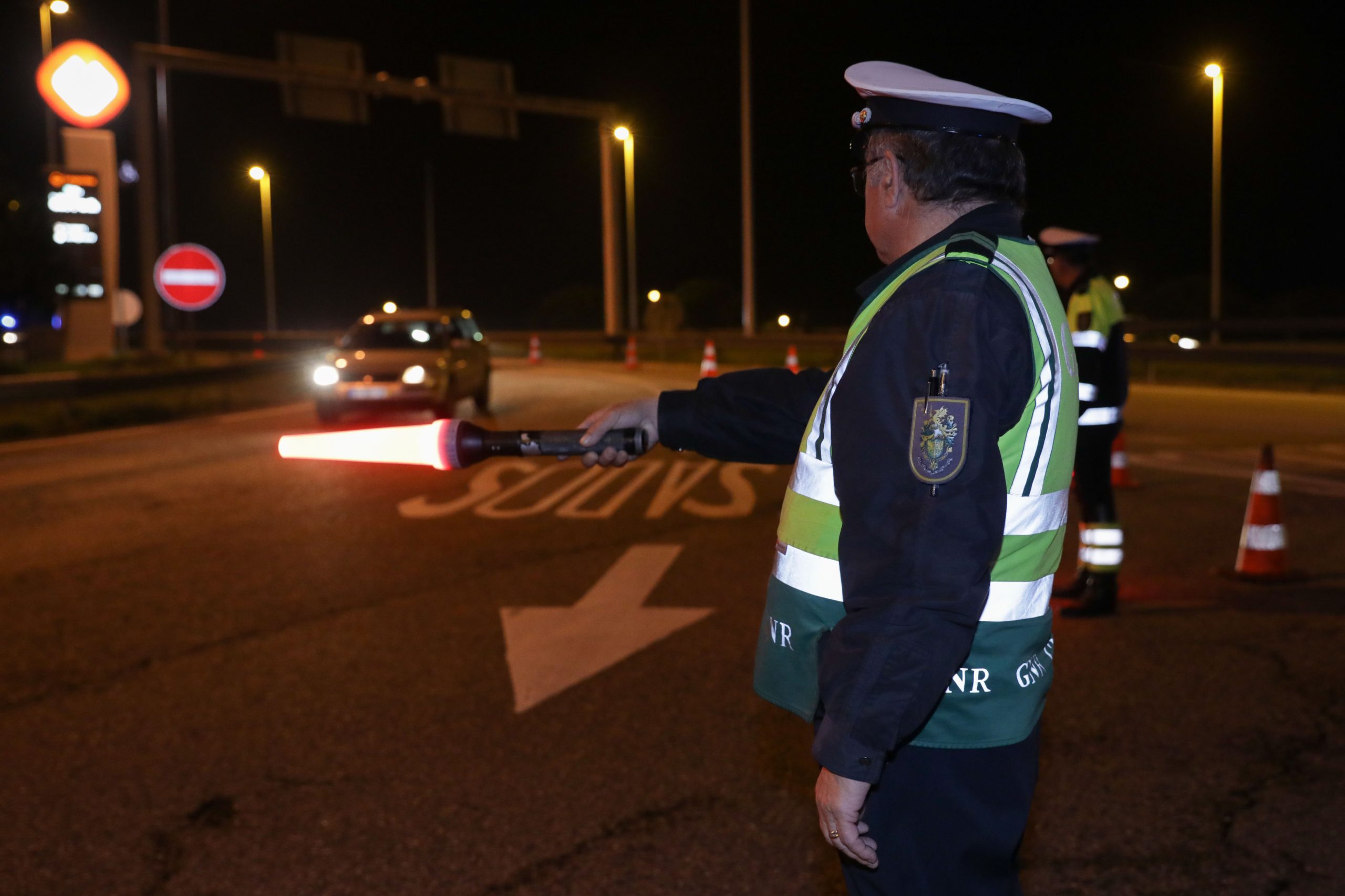 Acidente. Trânsito na A1 com dez quilómetros de fila na zona do Cartaxo, no sentido norte-sul