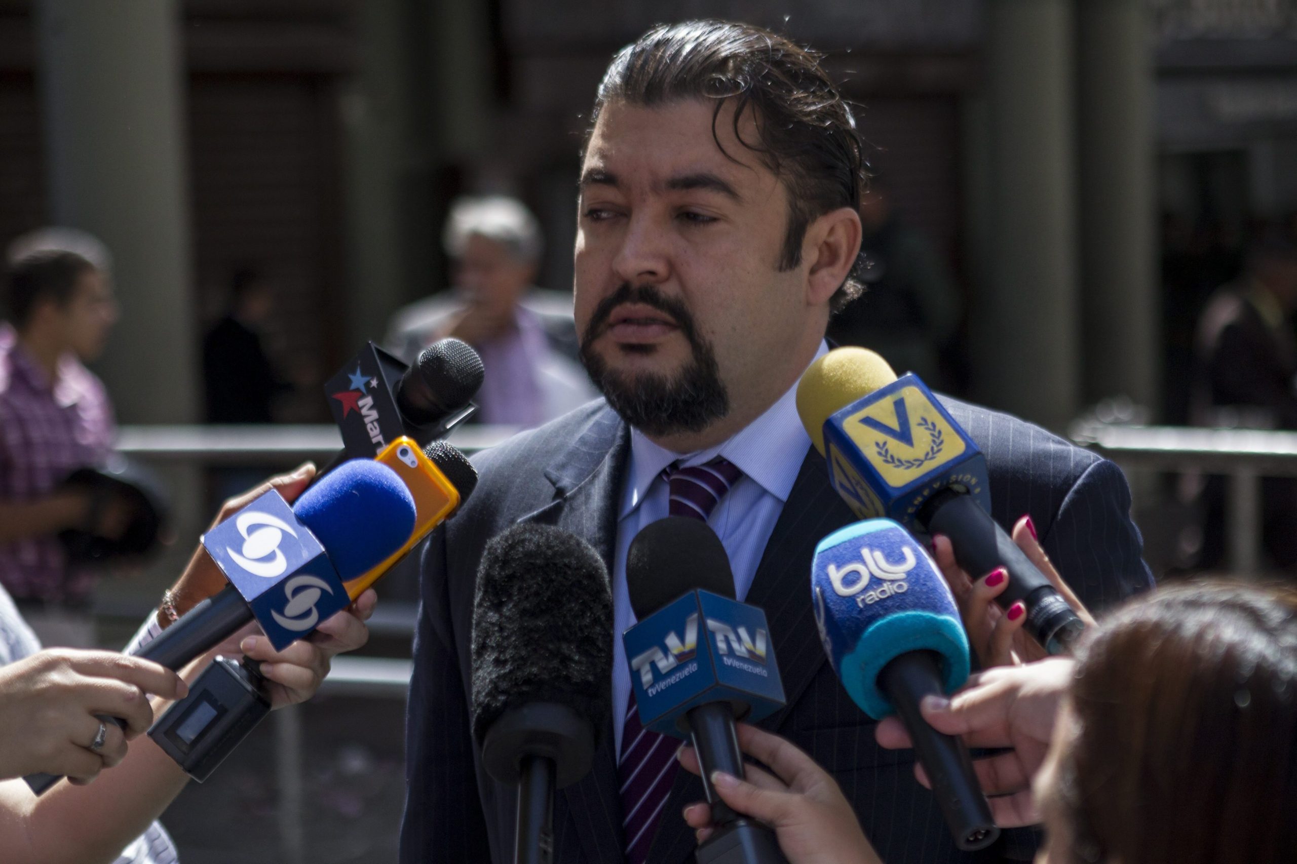 EUA sancionam três bancos venezuelanos após detenção de chefe do gabinete de Juan Guaidó