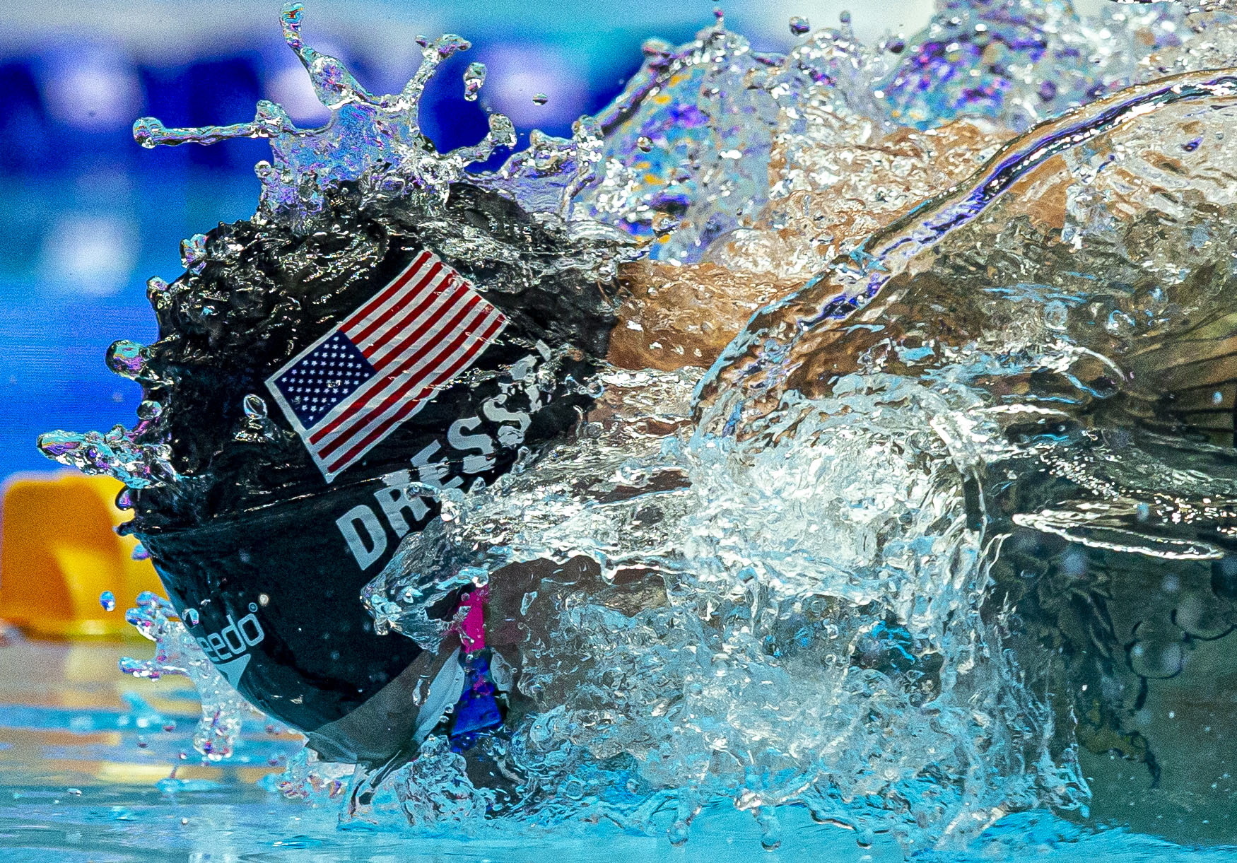 Caeleb Dressel bate recorde do mundo dos 100 metros estilos de piscina curta